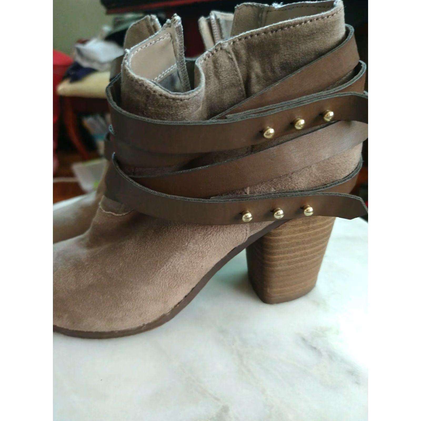 Vintage VINTAGE MaterialGirl Boots Chelsea Women Brown Faux Suede Leather Straps Size 6.5 High Heel 3 in Womens Size US 7 / IT 37 - 3 Thumbnail
