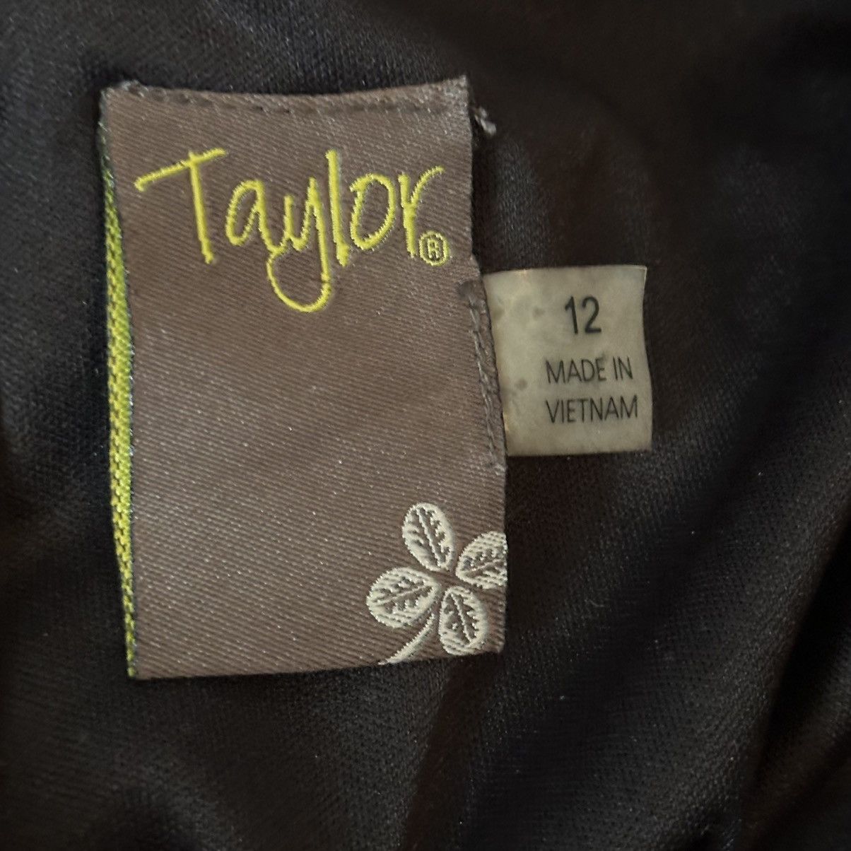 Other Taylor Magenta floral lace embroidered fit and flare dress Size XL / US 12-14 / IT 48-50 - 8 Thumbnail