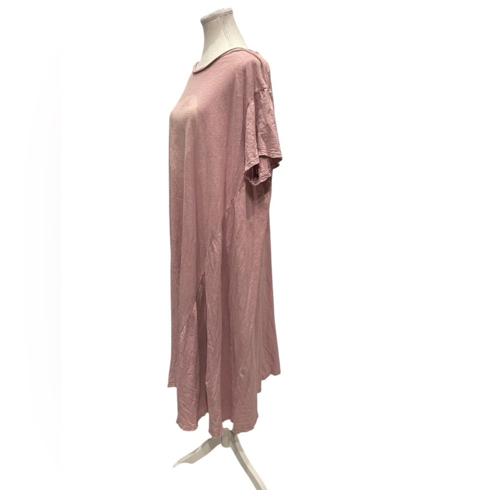 Magnolia Pearl Magnolia Pearl Short Sleeve T-shirt Maxi Dress one size Size ONE SIZE - 3 Thumbnail