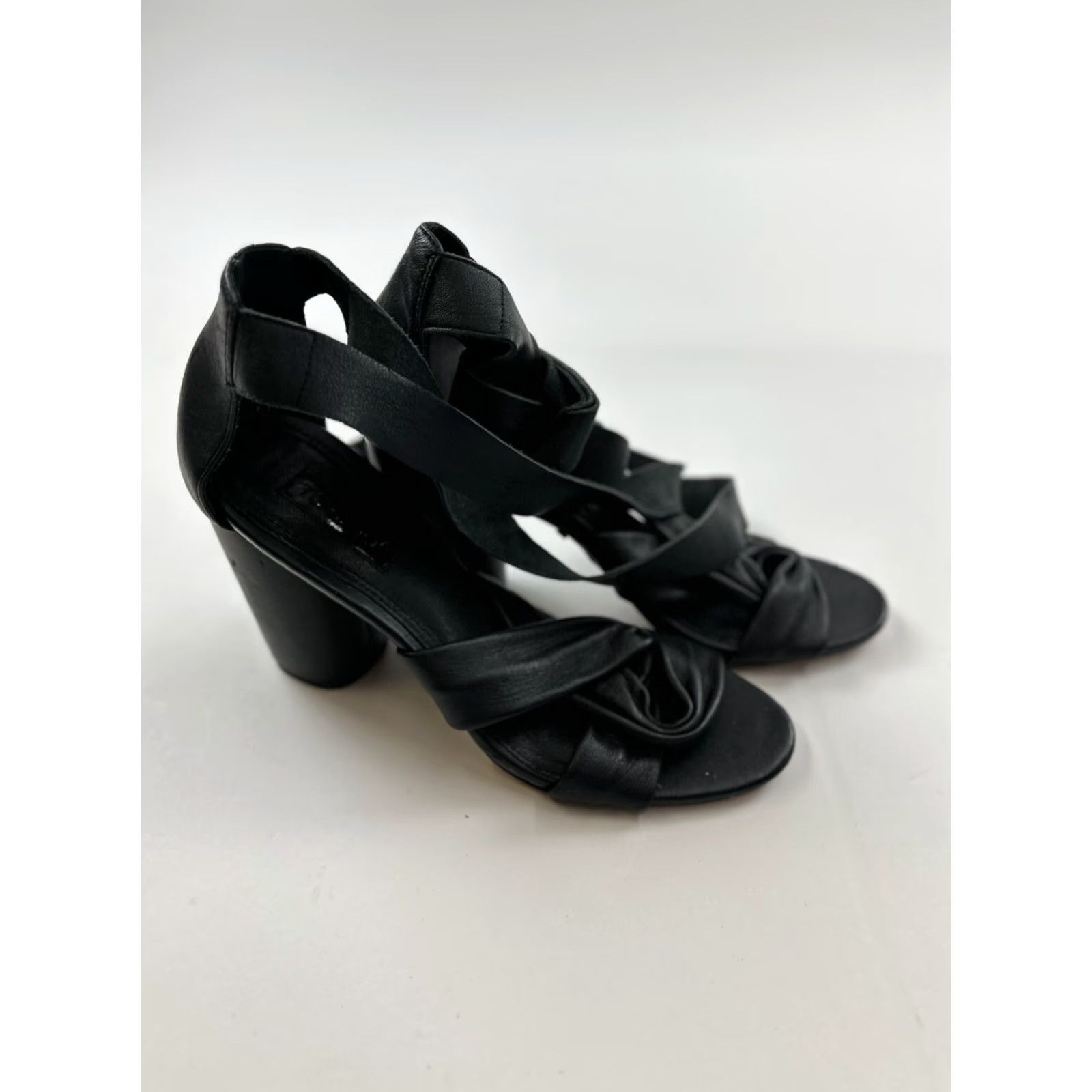 Topshop VINTAGE? (No) Topshop Sandals Women’s 8 Black Stappy Leather Stacked Heel Size US 8 / IT 38 - 6 Thumbnail