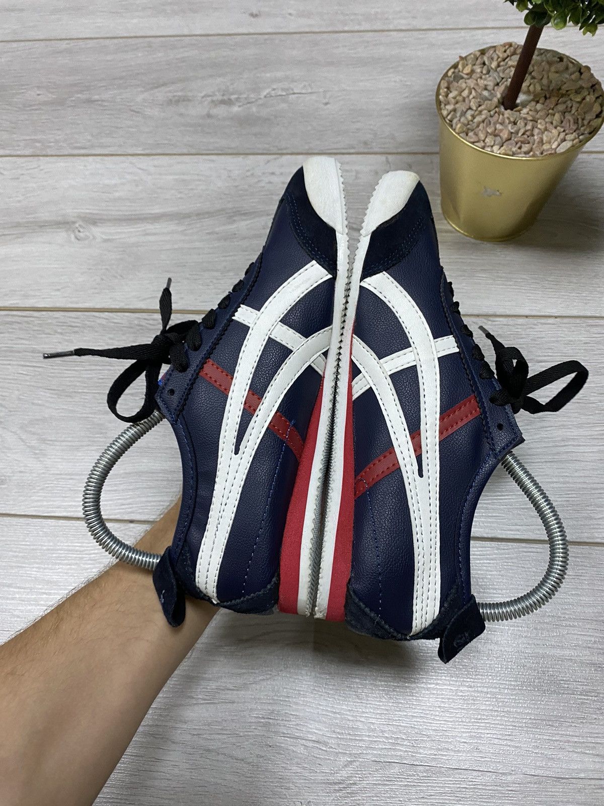 Asics ASICS Onitsuka Tiger vintage sneakers Size US 6 / EU 39 - 5 Thumbnail