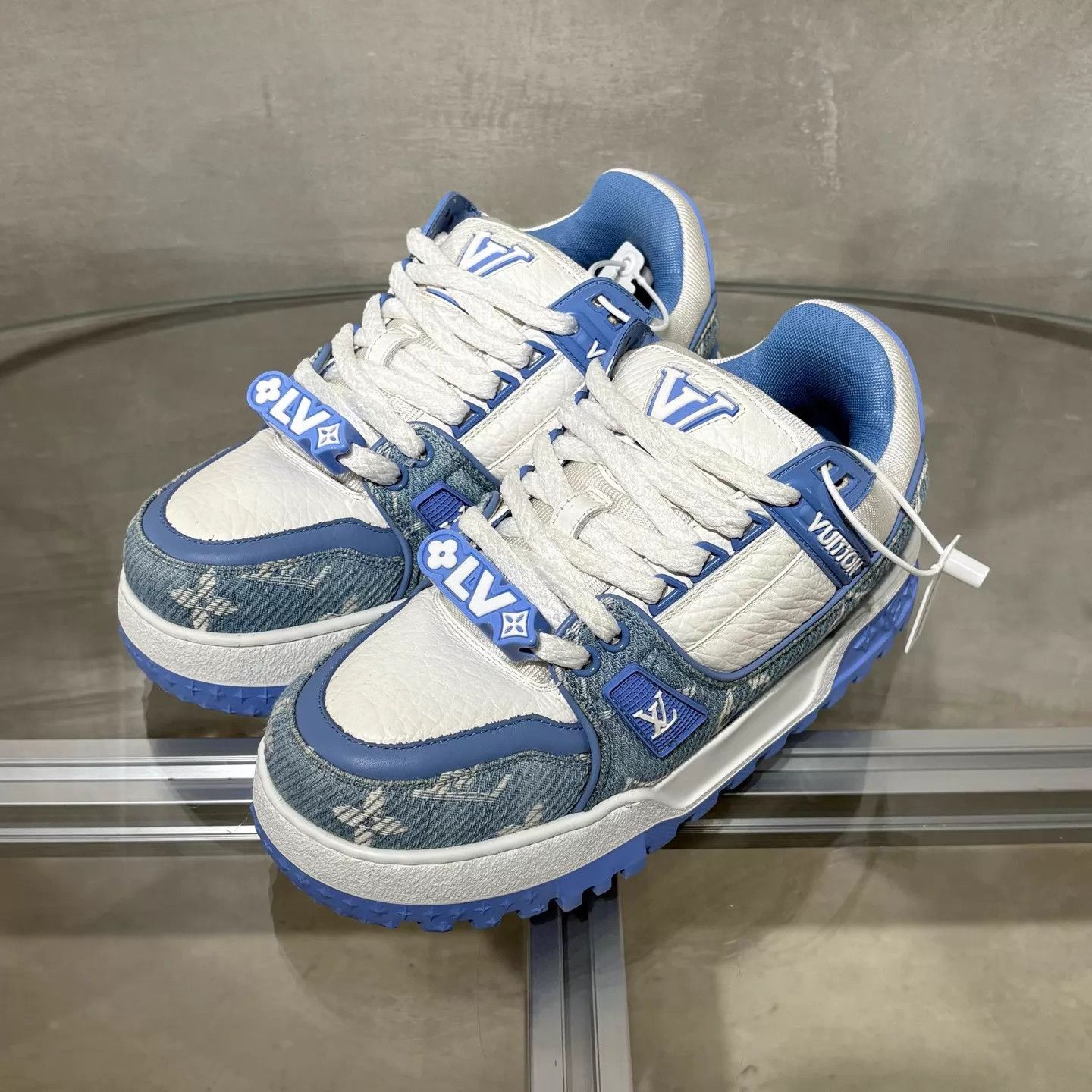 Louis Vuitton LV Petite Malle blue white UK2 36 Size US 5.5 / IT 35.5 - 2 Thumbnail