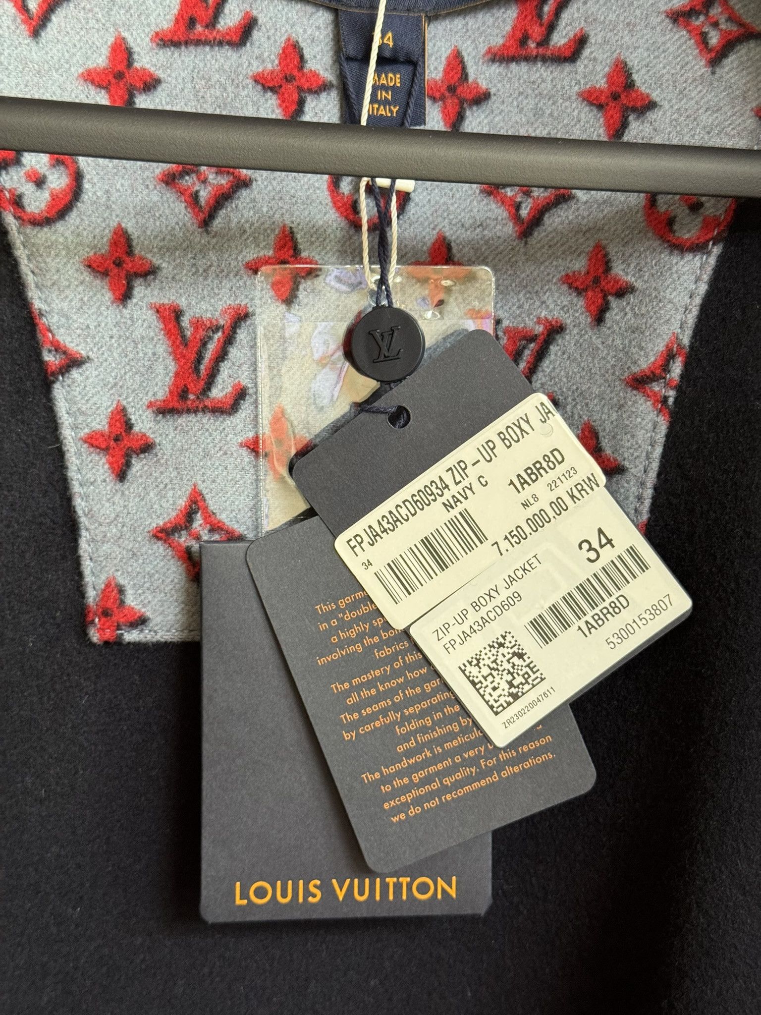 Louis Vuitton LOUIS VUITTON 3D Monogram Zip Jacket – Model 1ABR8F Size US S / EU 44-46 / 1 - 10 Thumbnail
