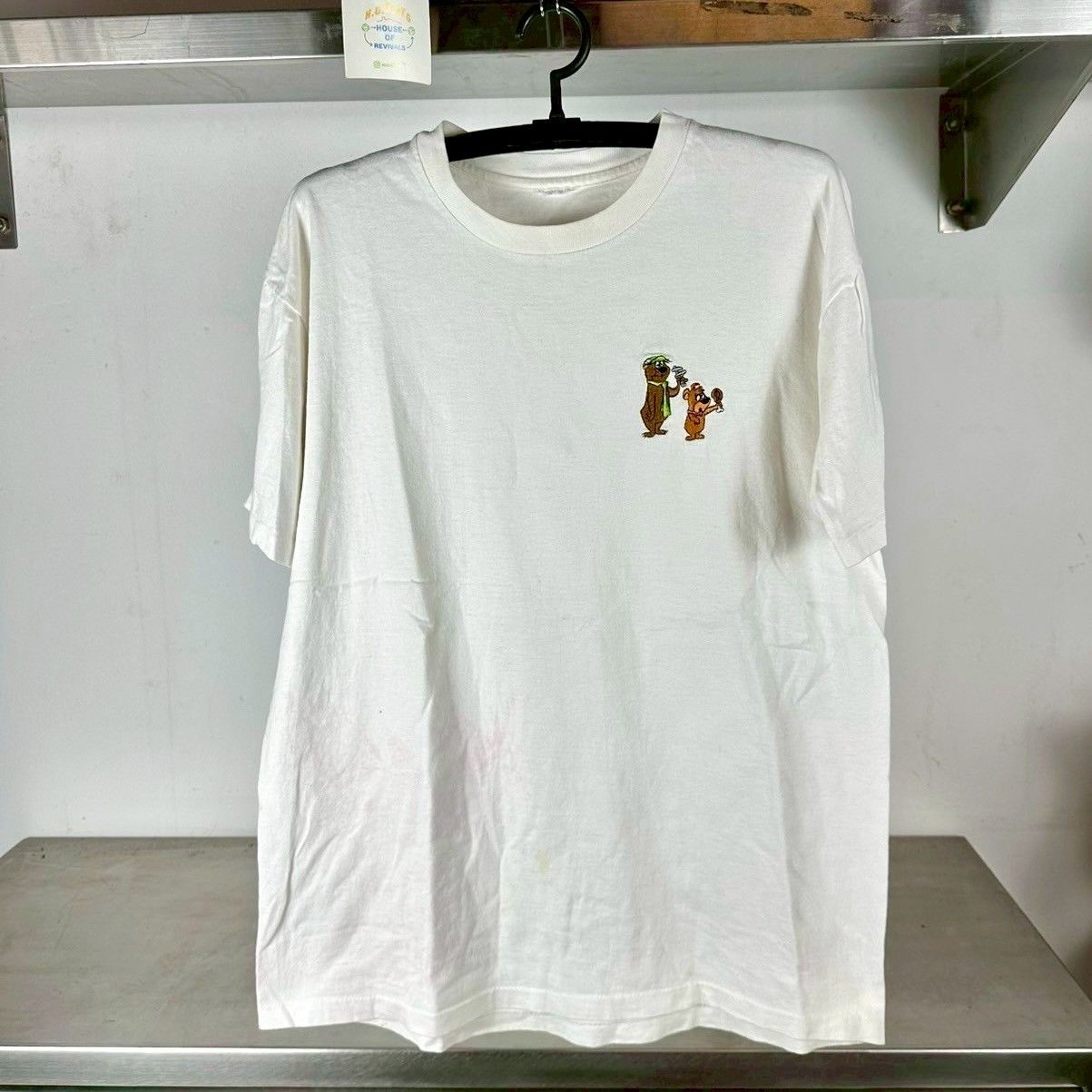 Vintage Vintage 90s Yogi Bear Cartoon Embroidered Promo T-shirt Size US L / EU 52-54 / 3 - 1 Thumbnail