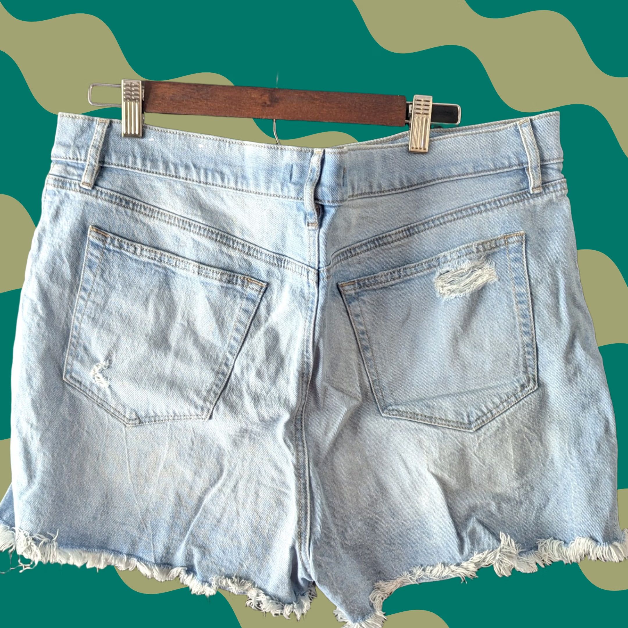 Loft LOFT Denim Cut-Off Shorts Light Wash Distressed Frayed Hem High Rise Sz 16 33 Denim Shorts Women Size 24" / US 00 / IT 34 - 1 Thumbnail