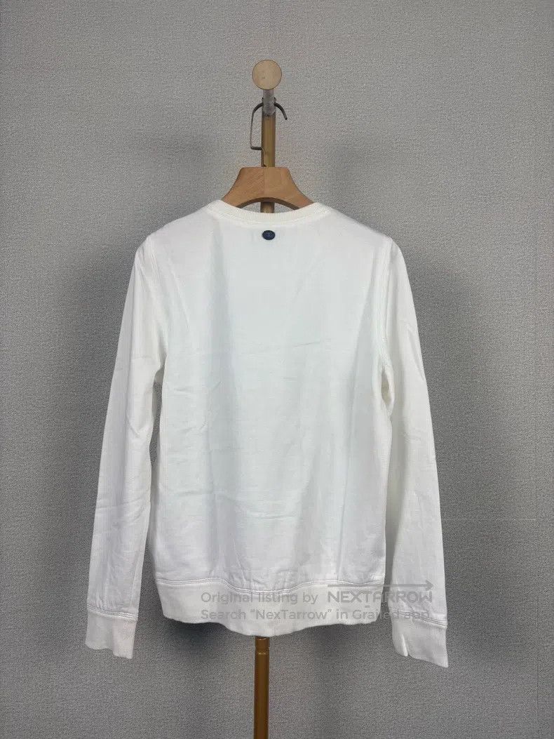 Chanel Chanel Long sleeves with plush letter logo Size XS / US 0-2 / IT 36-38 - 2 Thumbnail