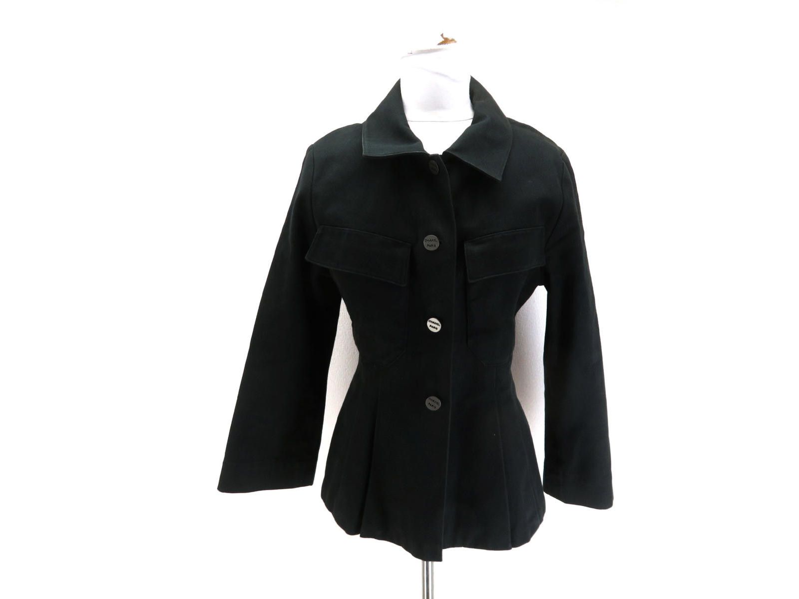 Chanel Vintage Chanel Black Jacket Size M / US 6-8 / IT 42-44 - 1 Thumbnail