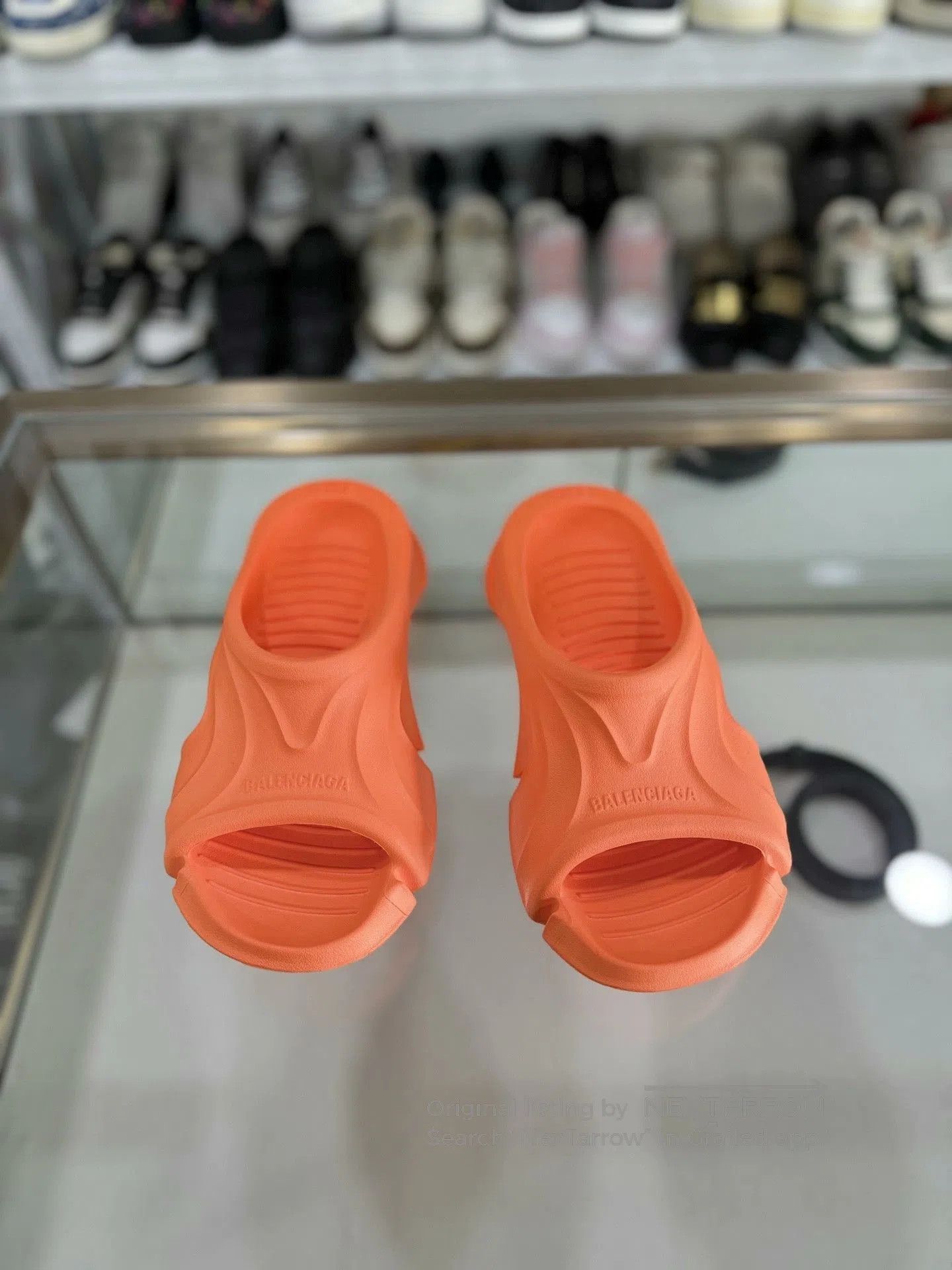 Balenciaga Balenciaga Men's Orange Slippers Size 40. Size US 7 / EU 40 - 2 Thumbnail