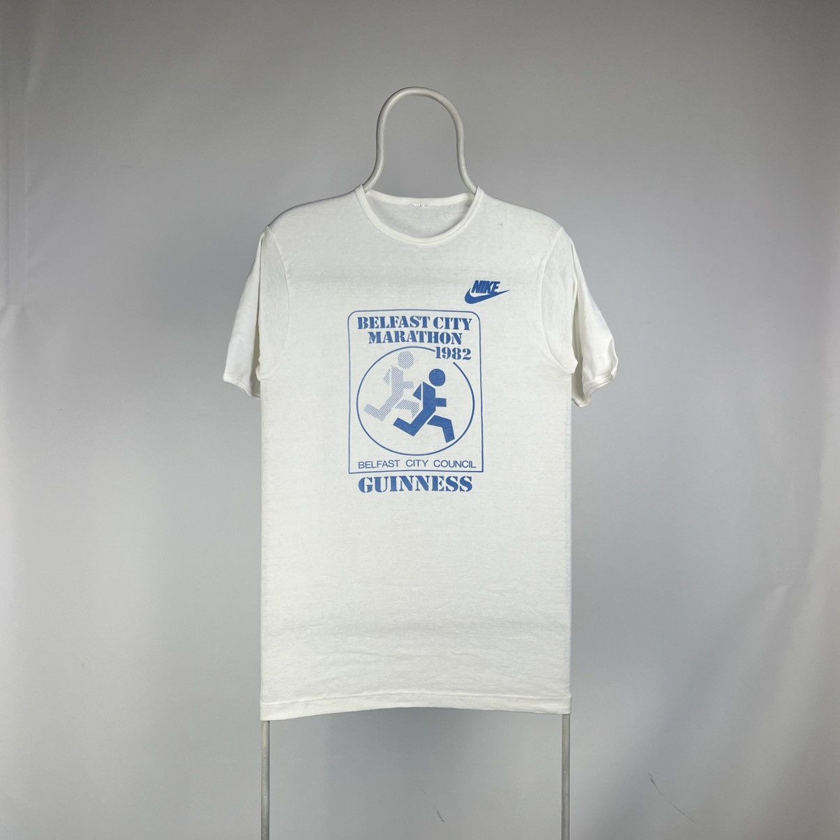 Vintage Vintage 1982 The Belfast Marathon Nike T-Shirt Guinness Size US L / EU 52-54 / 3 - 1 Thumbnail