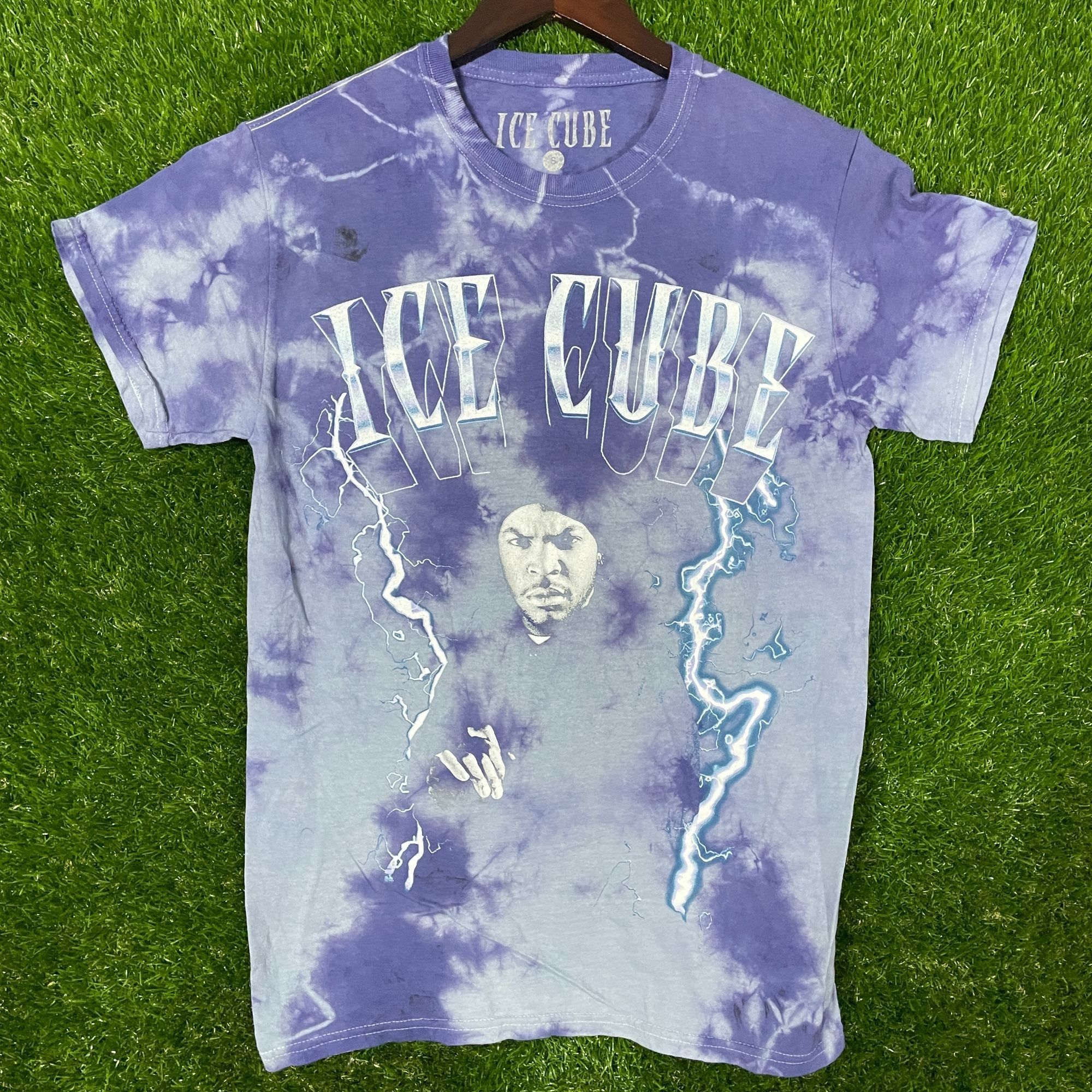 Urban Outfitters Ice Cube Tie-Dye T-shirt size Small Size US S / EU 44-46 / 1 - 1 Thumbnail