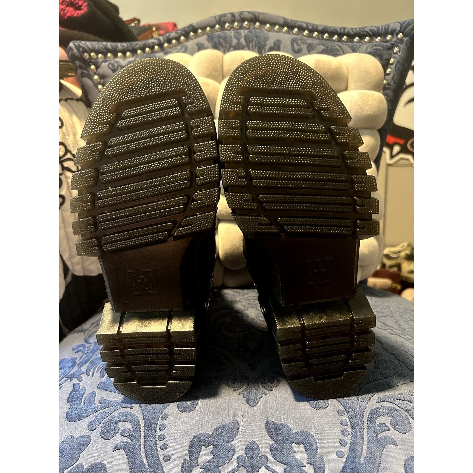 Dr. Martens Dr Martens Audrick 8BI HDW Hardware size 7/EU 38 NWOT Size US 7 / IT 37 - 6 Thumbnail