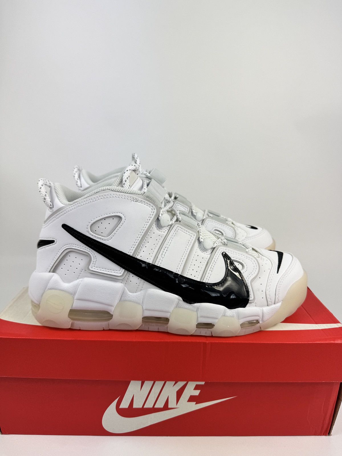 Nike NIKE AIR MORE UPTEMPO Size US 10 / EU 43 - 2 Thumbnail