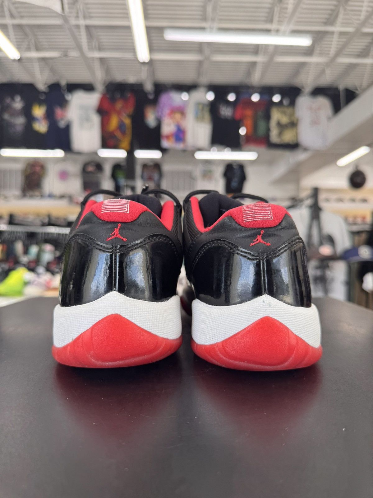 Jordan Brand Air Jordan 11 Low Bred Size 5.5Y (2015) Size US 5.5 / EU 38 - 5 Thumbnail