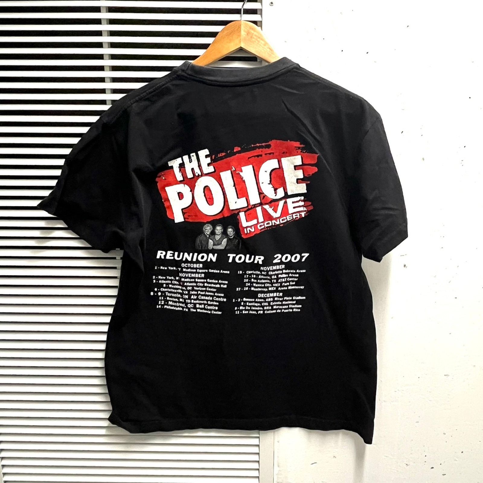 Band Tees 2007 The Police Live in Concert Band Tshirt Medium Size US M / EU 48-50 / 2 - 7 Thumbnail