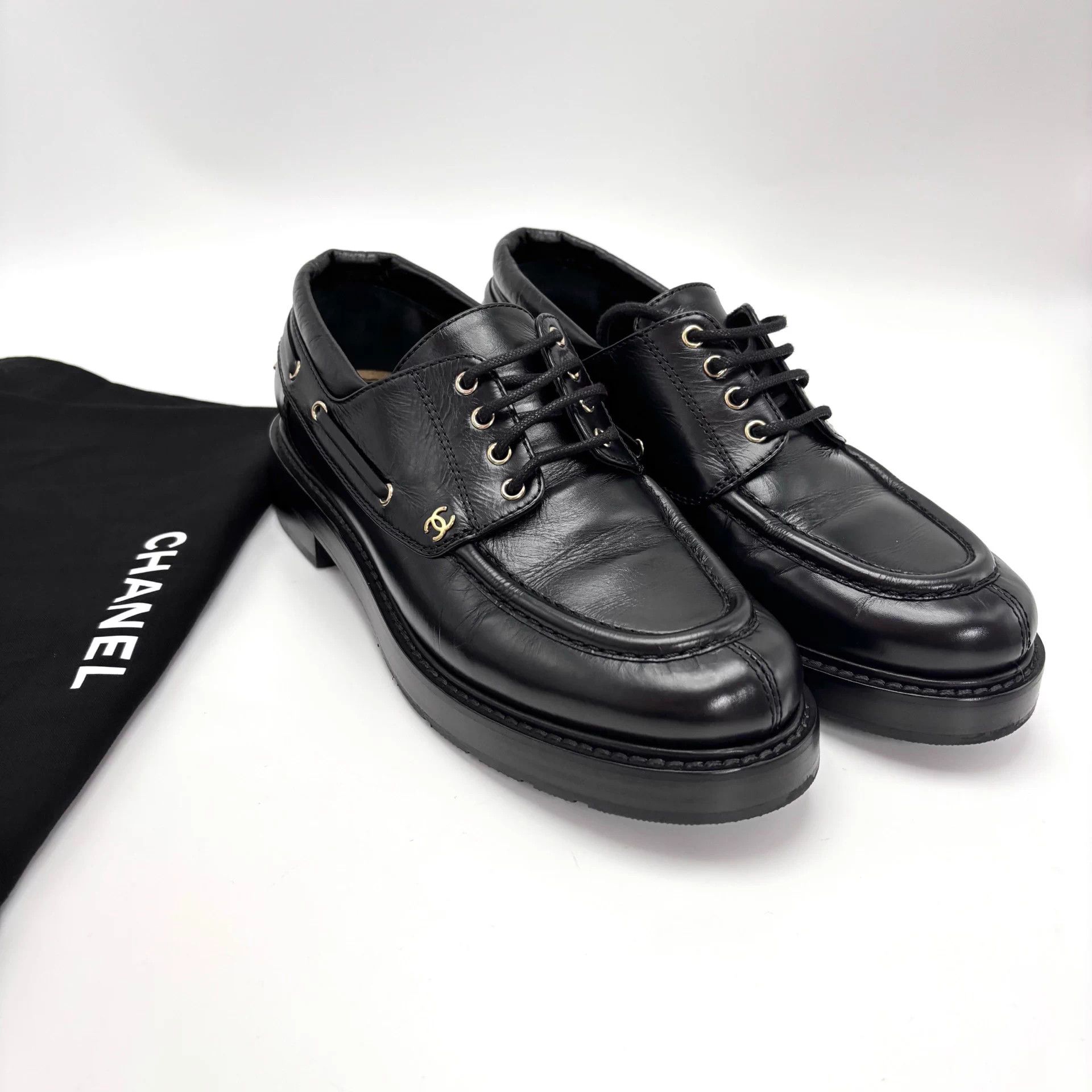 Chanel CHANEL 26C Black Double C Loafer 37 EU Size US 6 / IT 36 - 1 Thumbnail