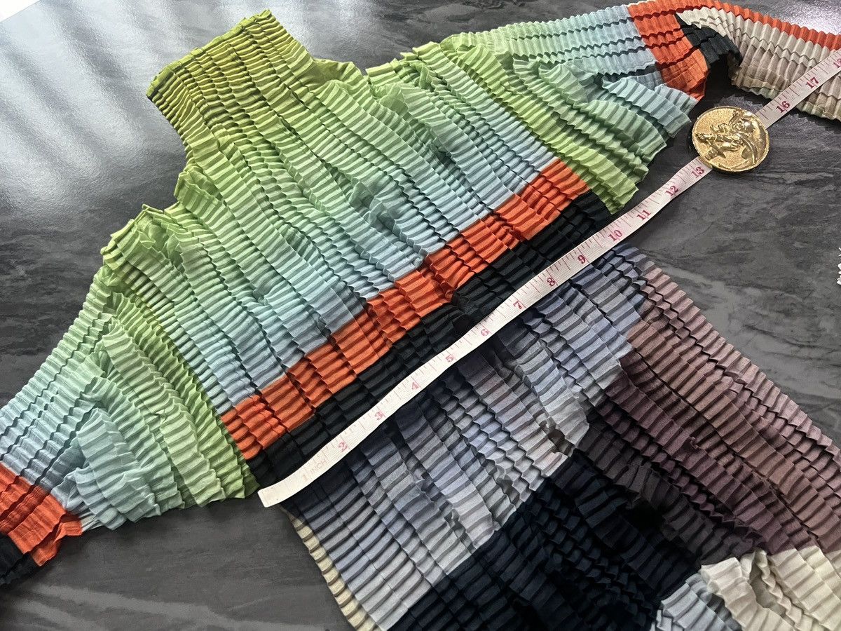 Issey Miyake Issey Miyake : Pleats Please Long Sleeve Multicolor Green Size ONE SIZE - 7 Thumbnail