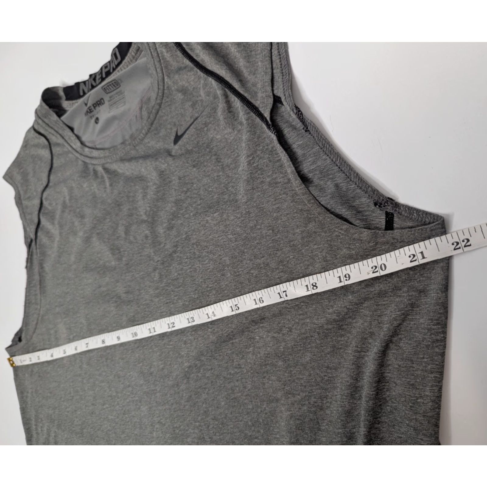 Nike Nike Pro Tank Top Men's Large Sleeveless DriFit Athletic Shirt 703102-091 Gray Pro Size US L / EU 52-54 / 3 - 6 Thumbnail