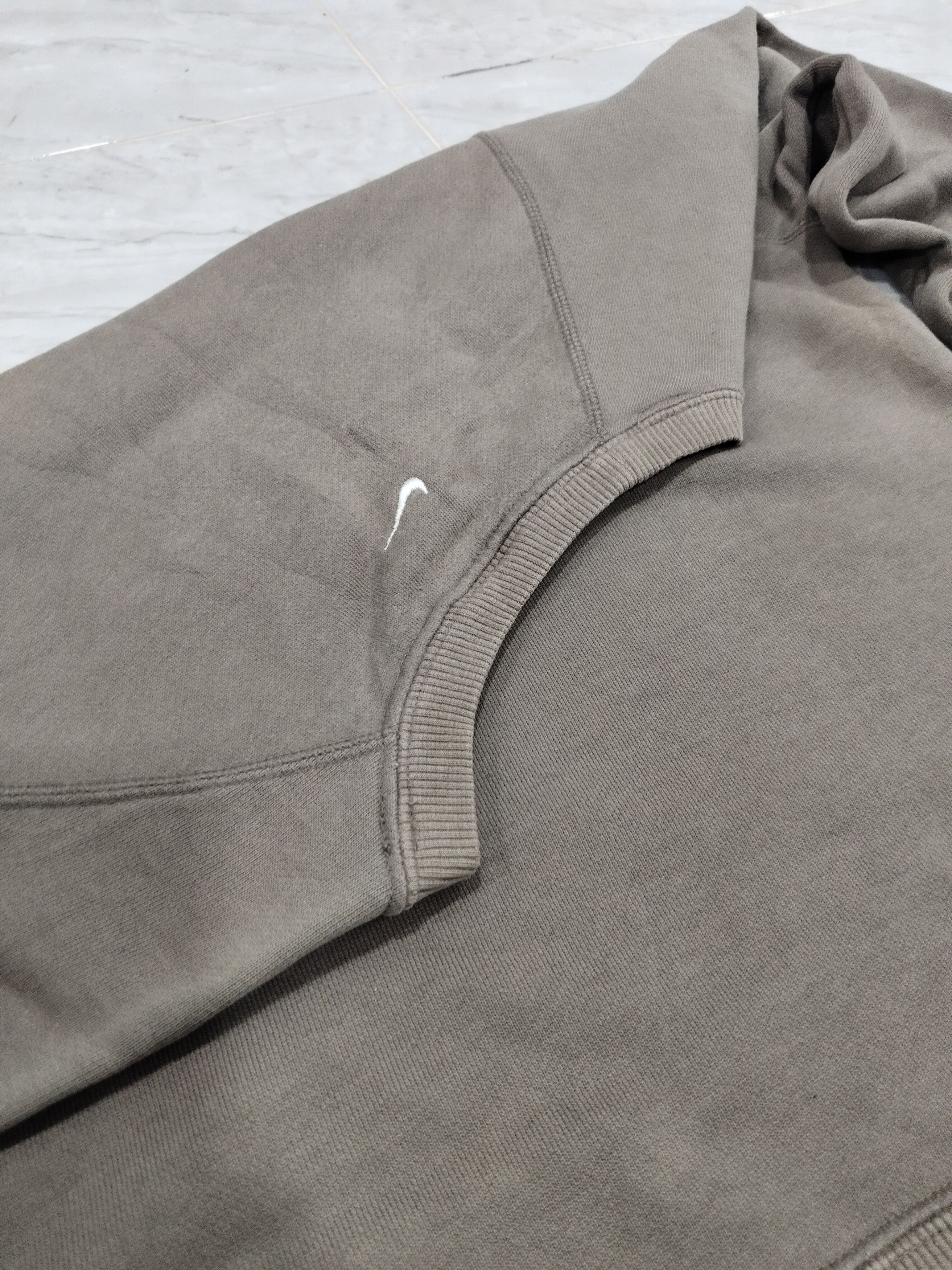 Nike × Vintage Vintage Y2K Nike Embroidery Word Sweatshirt Size US M / EU 48-50 / 2 - 3 Thumbnail