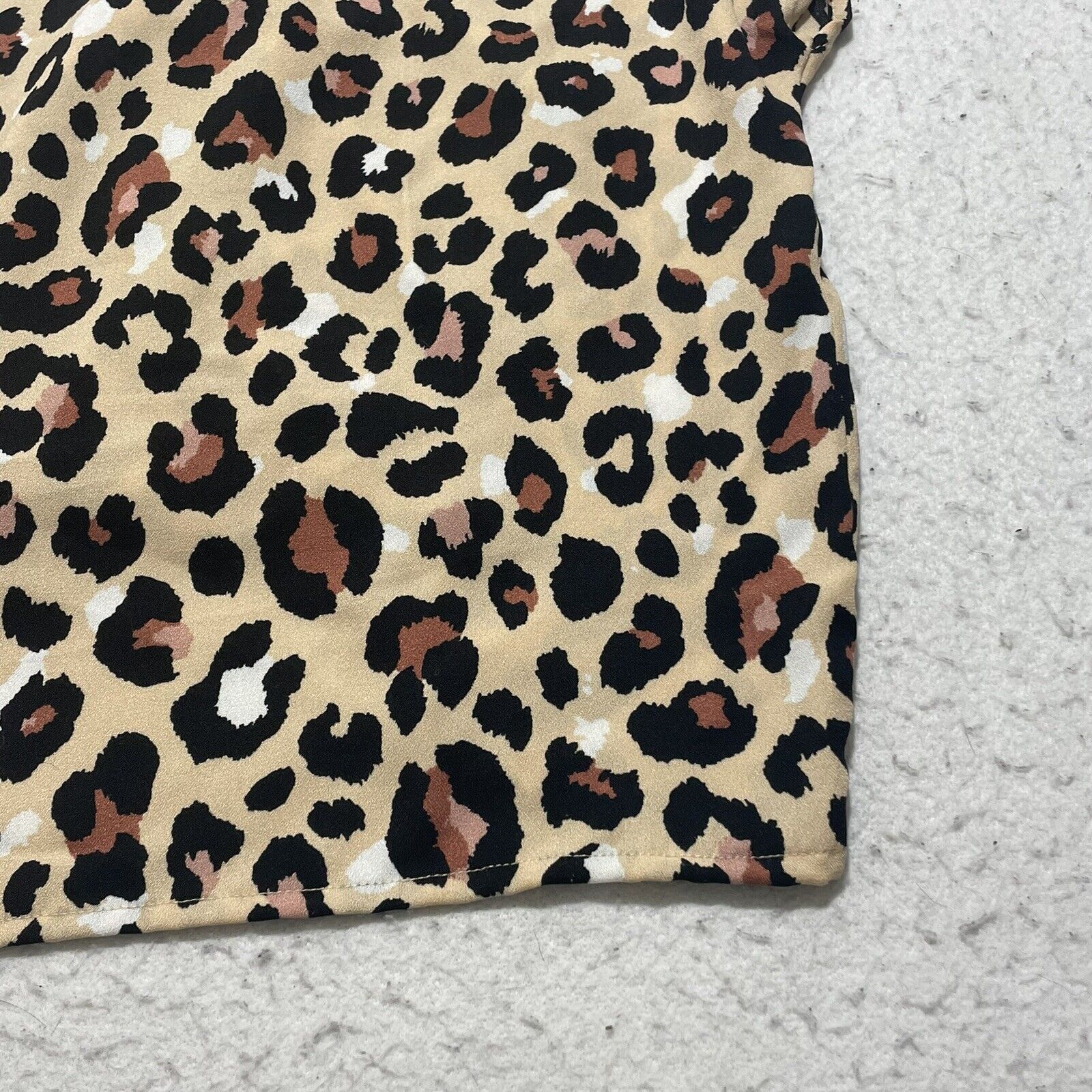 Other Paper Crane Cheetah Print Button Front Short Sleeve Collared Size M / US 6-8 / IT 42-44 - 14 Thumbnail
