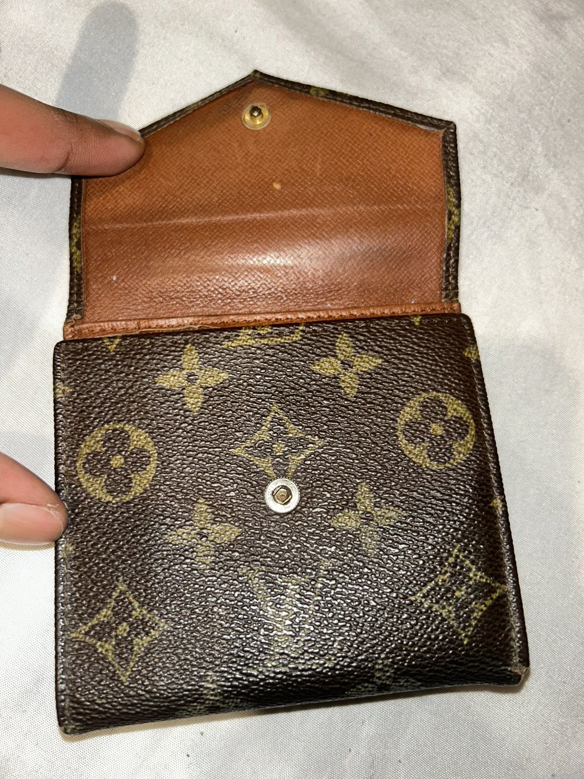Louis Vuitton Louis Vuitton Size ONE SIZE - 3 Thumbnail