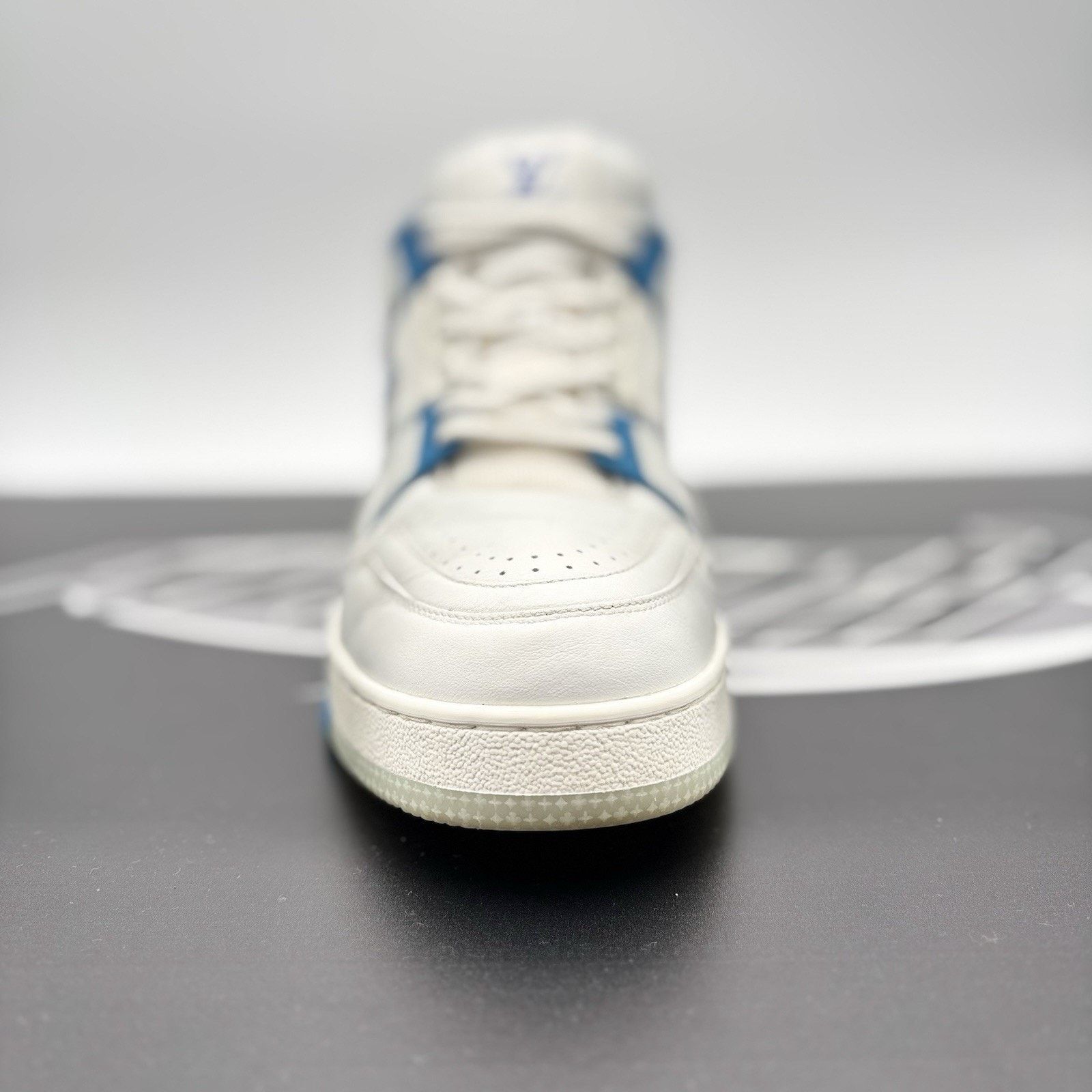 Louis Vuitton Louis Vuitton Trainer Mid ‘ White, Blue ’ | GREAT COND! Size US 10 / EU 43 - 6 Thumbnail
