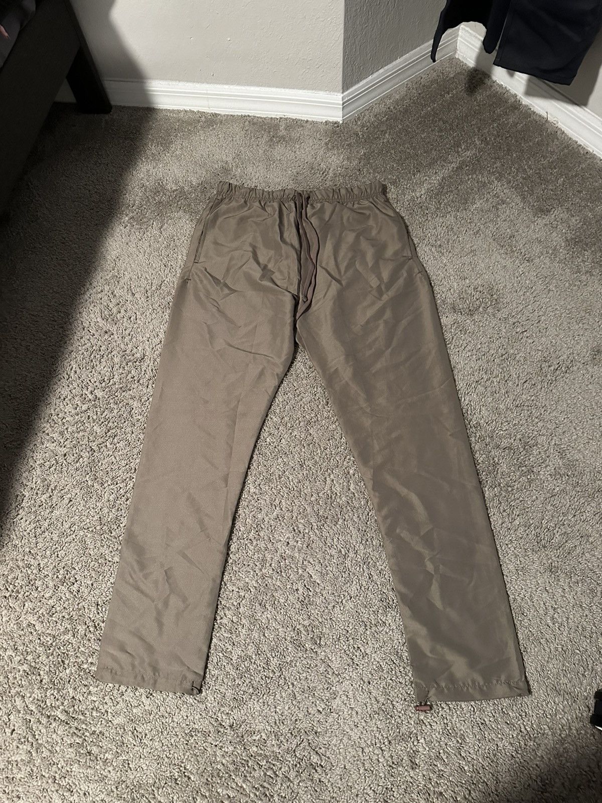 MNML MNML Khaki Nylon Pants Size US 34 / EU 50 - 1 Thumbnail