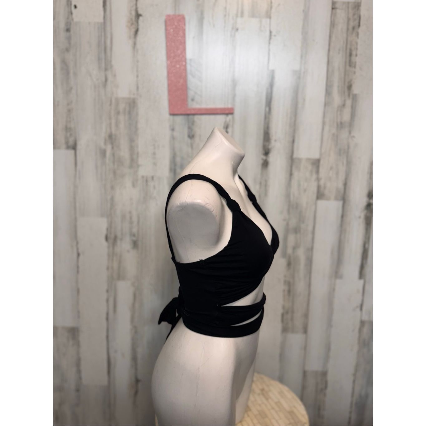 Forever 21 Forever 21 Black Wrap Cutout Crop Top | Size Large Size L / US 10 / IT 46 - 4 Thumbnail