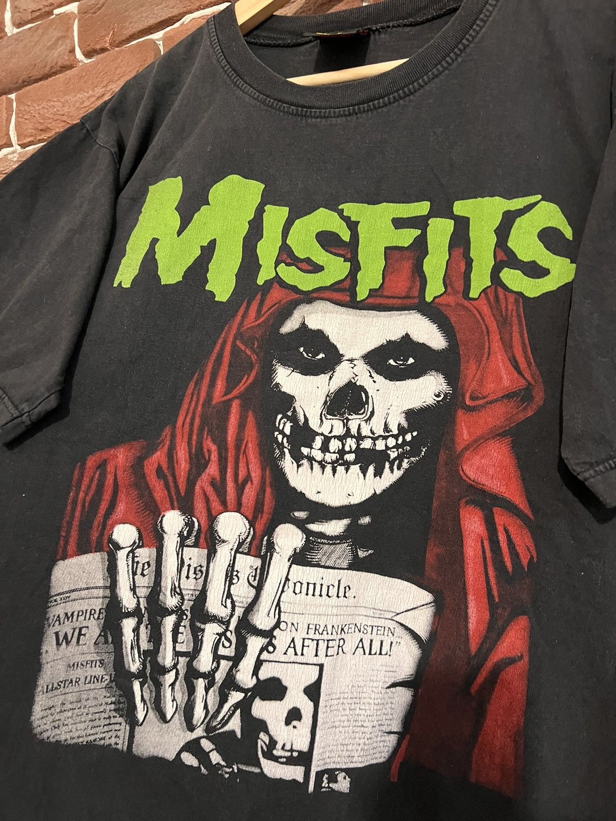 Band Tees Rare Vintage Y2K 00s Misfits Fiend Club Punk Band Tee Size US L / EU 52-54 / 3 - 3 Thumbnail