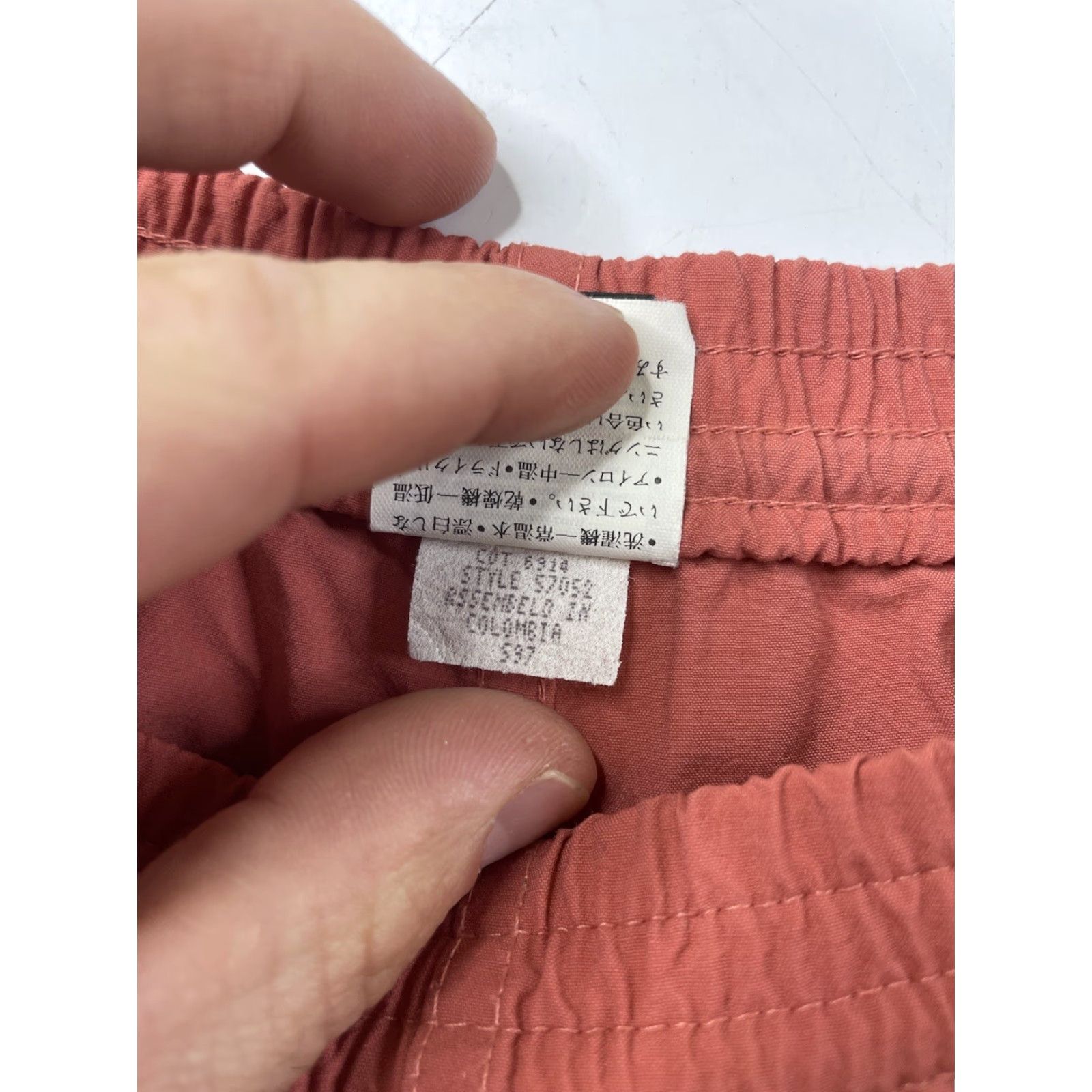 Patagonia VINTAGE Patagonia Baggies Shorts Women L Drawstring Elastic Waist 90s Peach Nylon Logo Regular Size 36" / US 14 / IT 50 - 7 Thumbnail