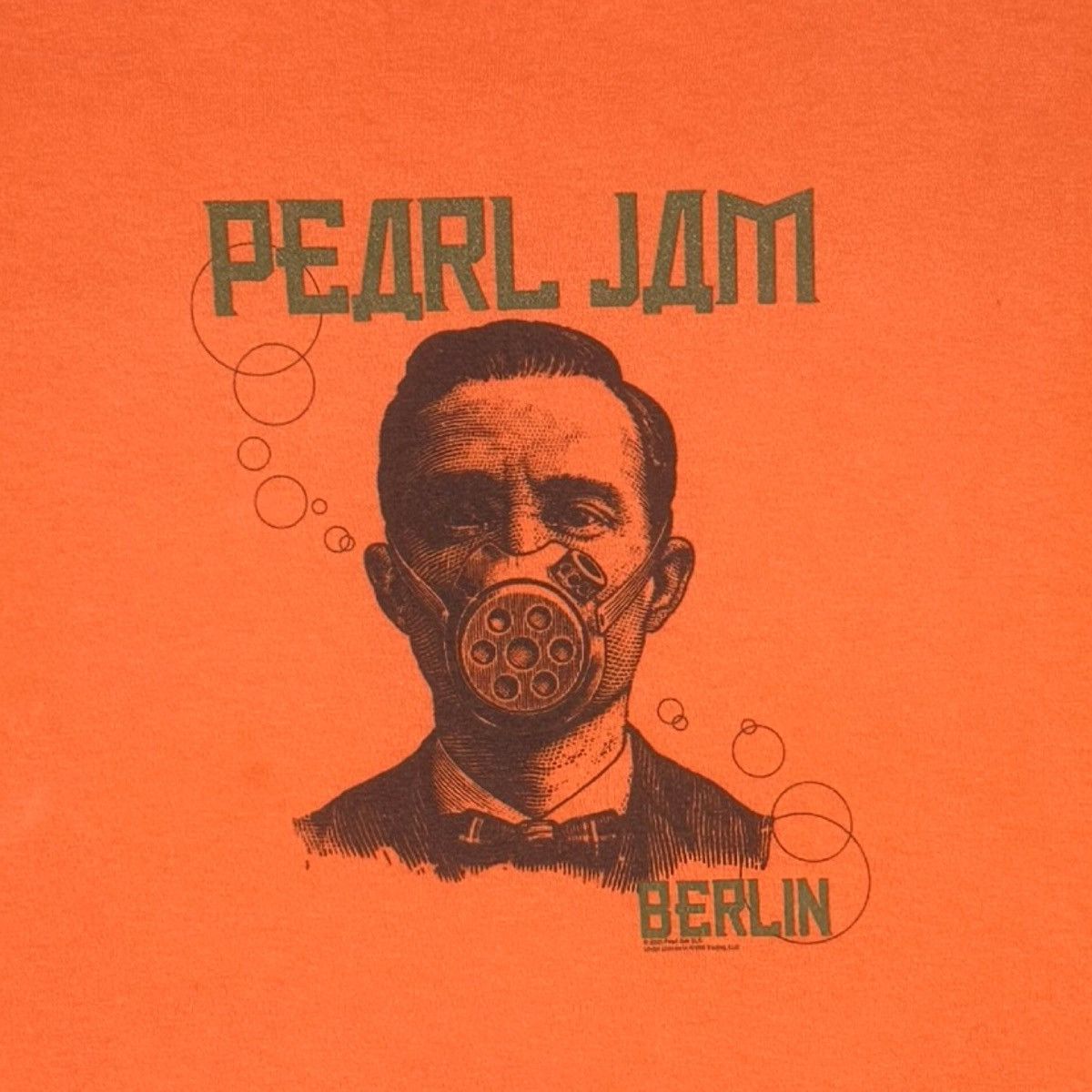 Anvil Vintage Anvil 2000 Pearl Jam Berlin Tour Crew Neck Band Tee Size US L / EU 52-54 / 3 - 2 Thumbnail