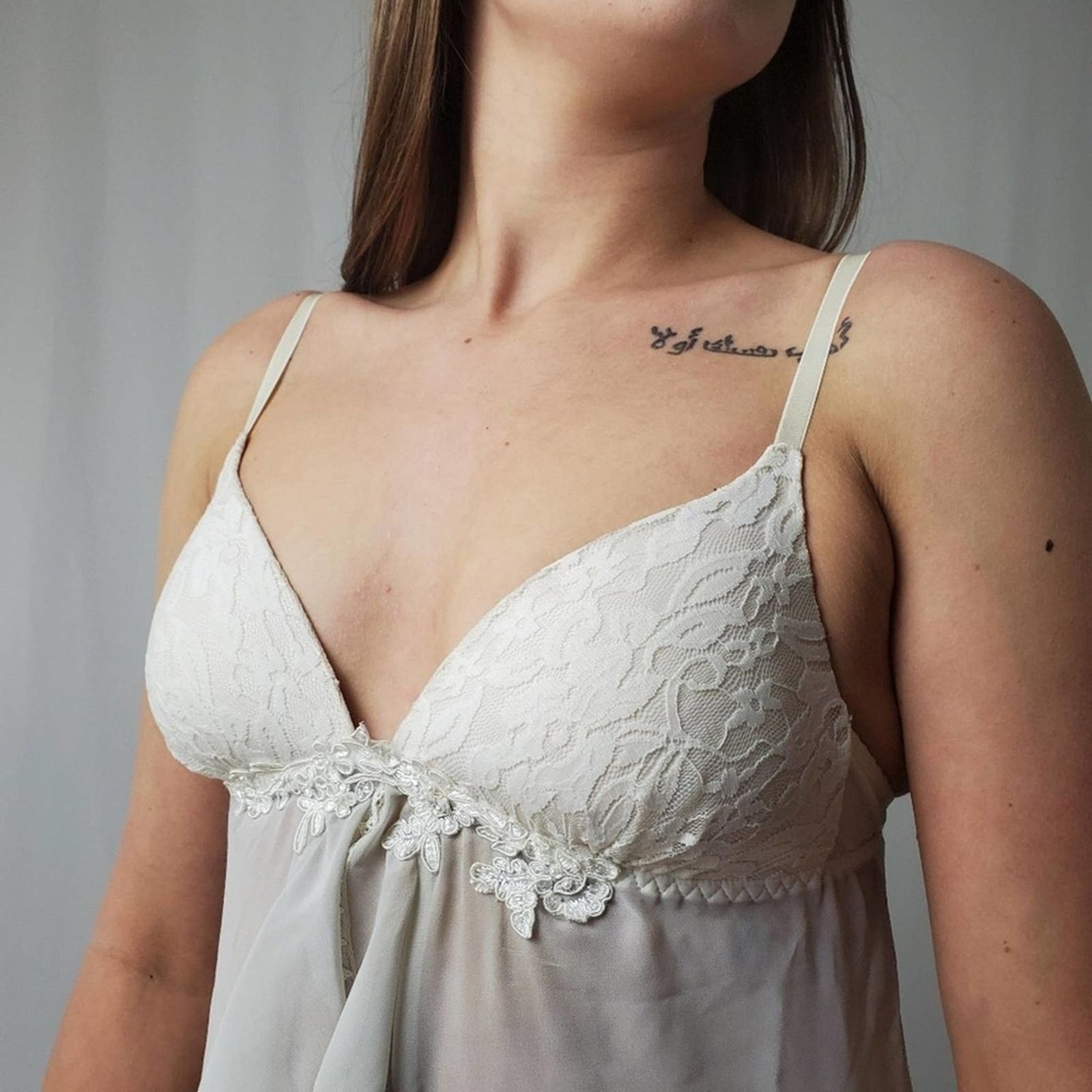 Victoria's Secret Victoria’s Secret S/M Lace Babydoll Bra Top White Size 28" / US 6 / IT 42 - 3 Thumbnail