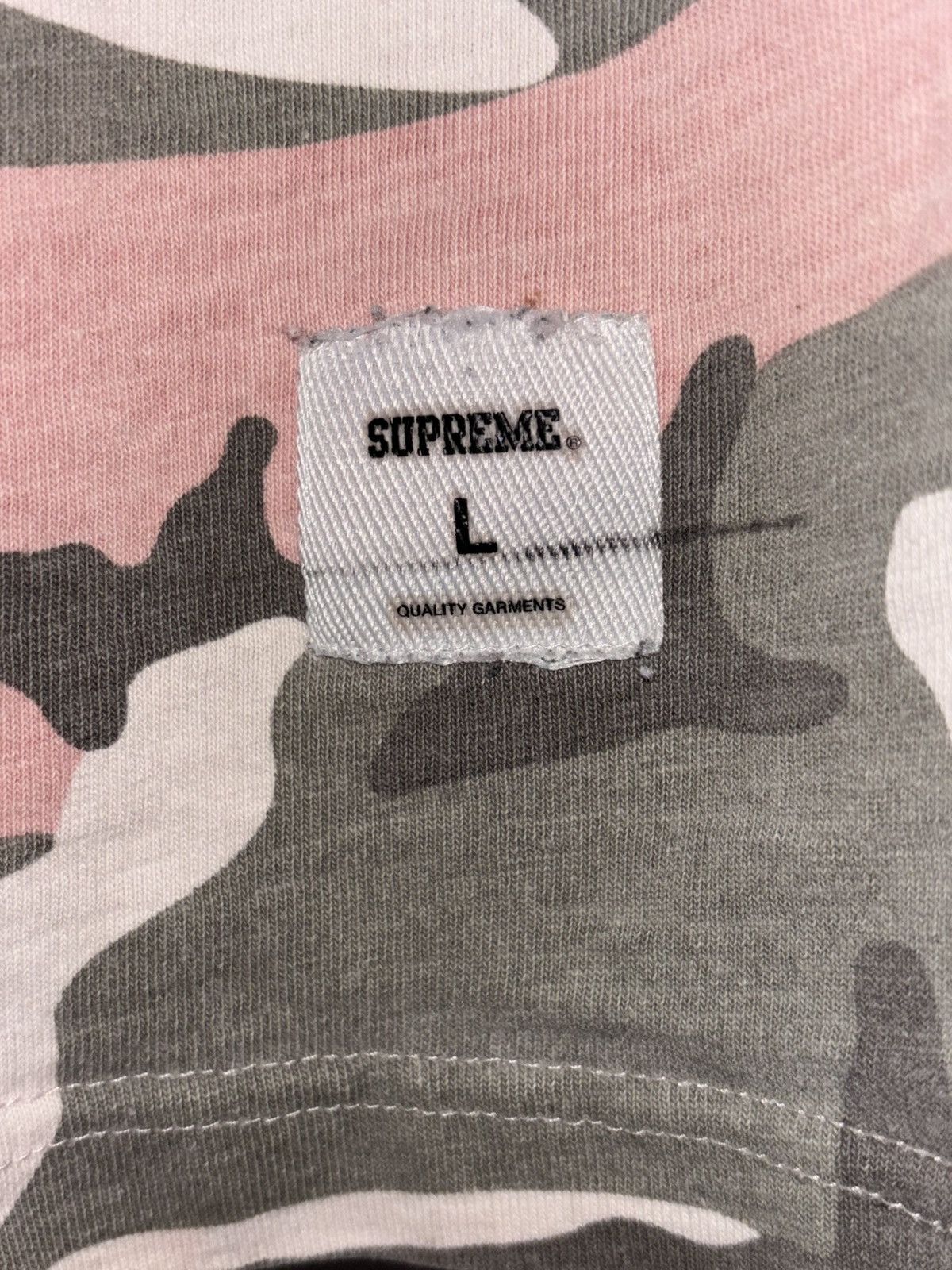 Supreme Supreme stacked logo Size US L / EU 52-54 / 3 - 3 Thumbnail