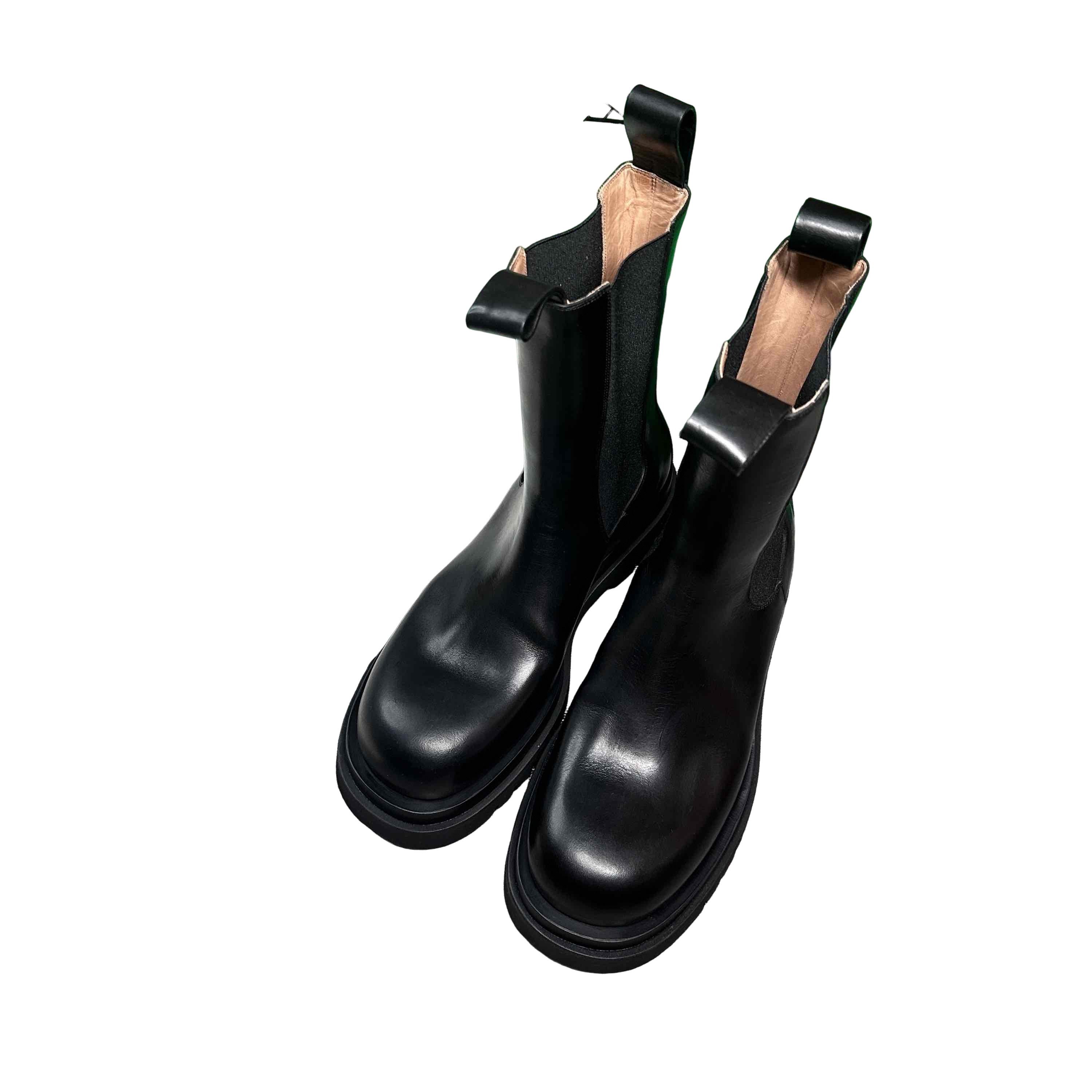 Bottega Veneta Bottega Veneta lug boots size 42 | Grailed