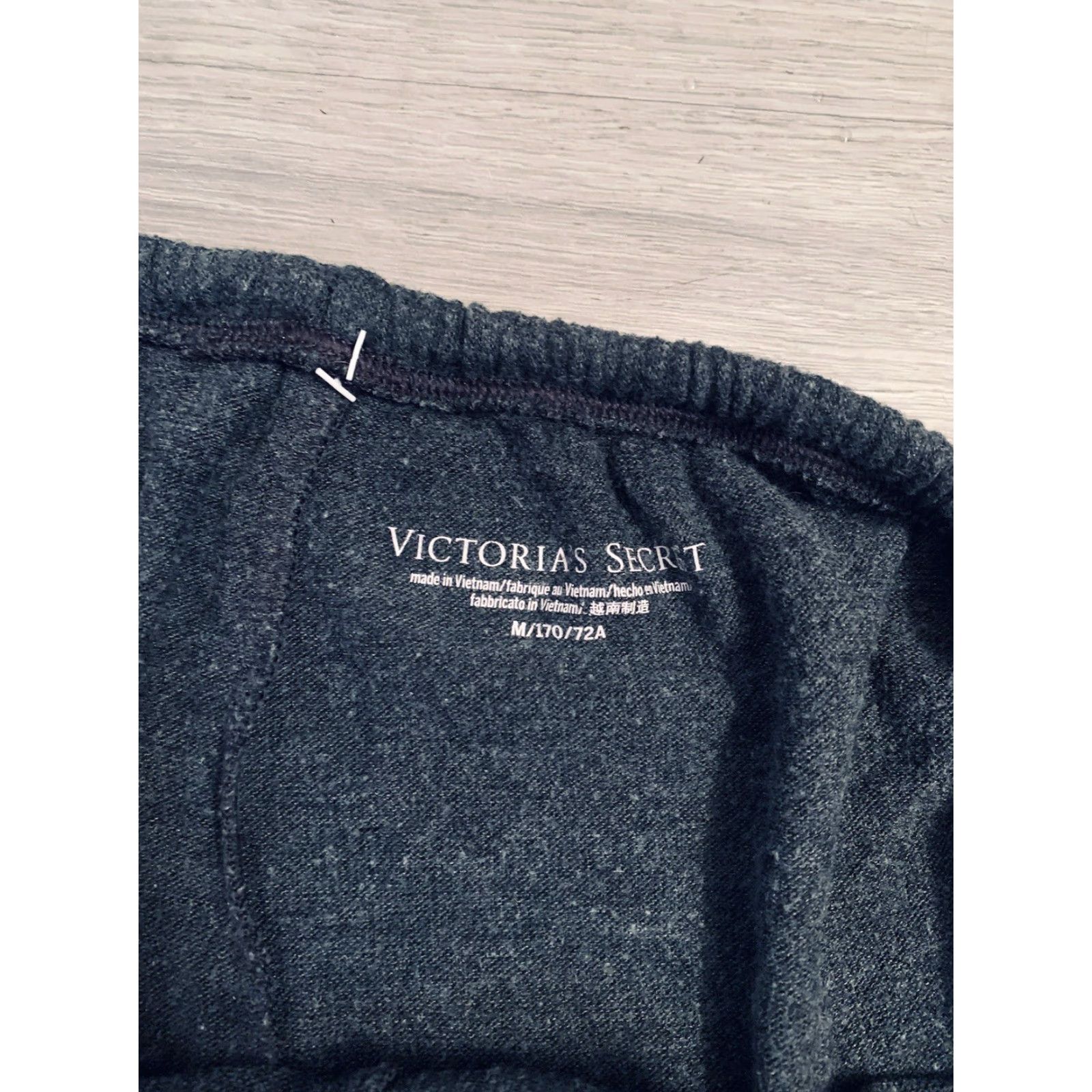 Victoria's Secret Victoria's Secret Women's Medium Gray Pajama Lounge Shorts Size 32" / US 10 / IT 46 - 2 Thumbnail