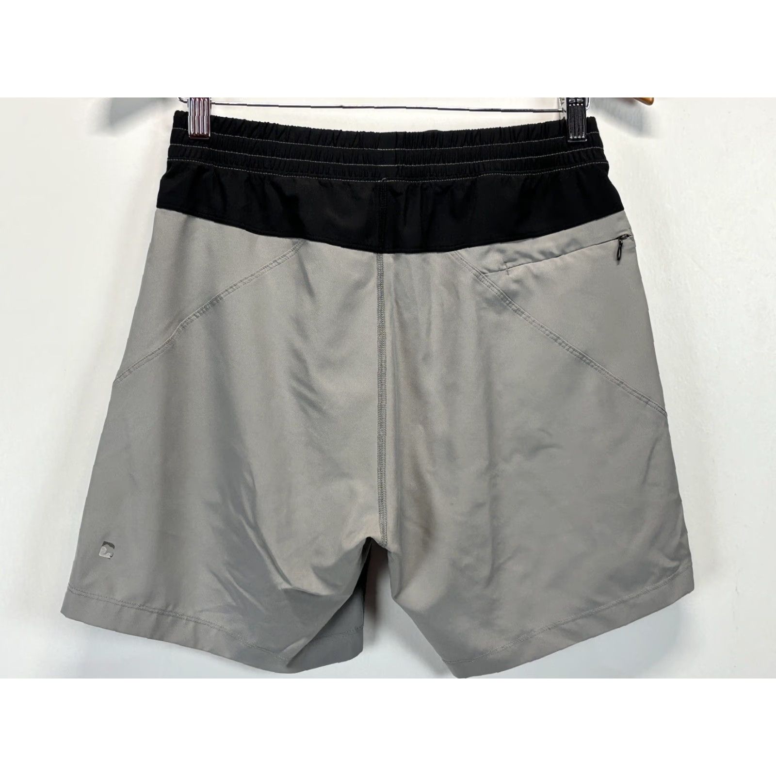 Vintage Bear Bottom Athletic Shorts Medium Men Grey Black Liner Elastic Waist Sz M Polyester Blend Athletic Style Activewear Features Elastic Waist Men’s Size US 31 - 2 Thumbnail