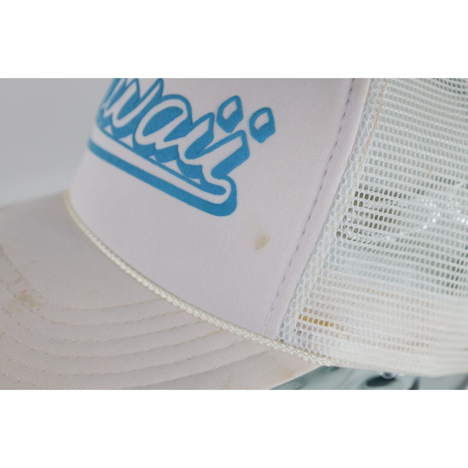 Vintage Vintage 80s Streetwear Spell Out Script Hawaii Trucker Hat Size ONE SIZE - 4 Thumbnail