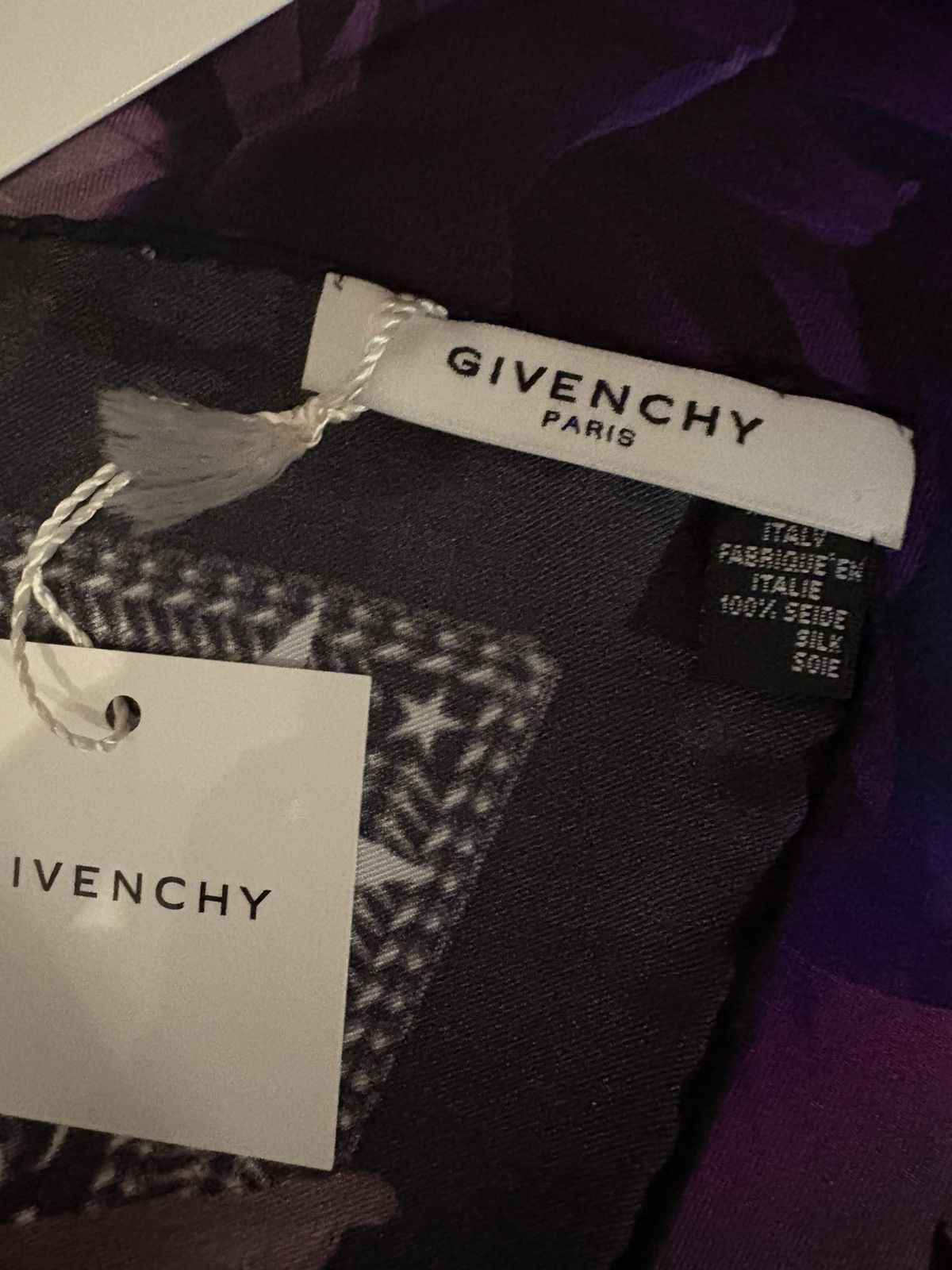 Givenchy Givenchy scarf with star and floral design Size ONE SIZE - 7 Thumbnail