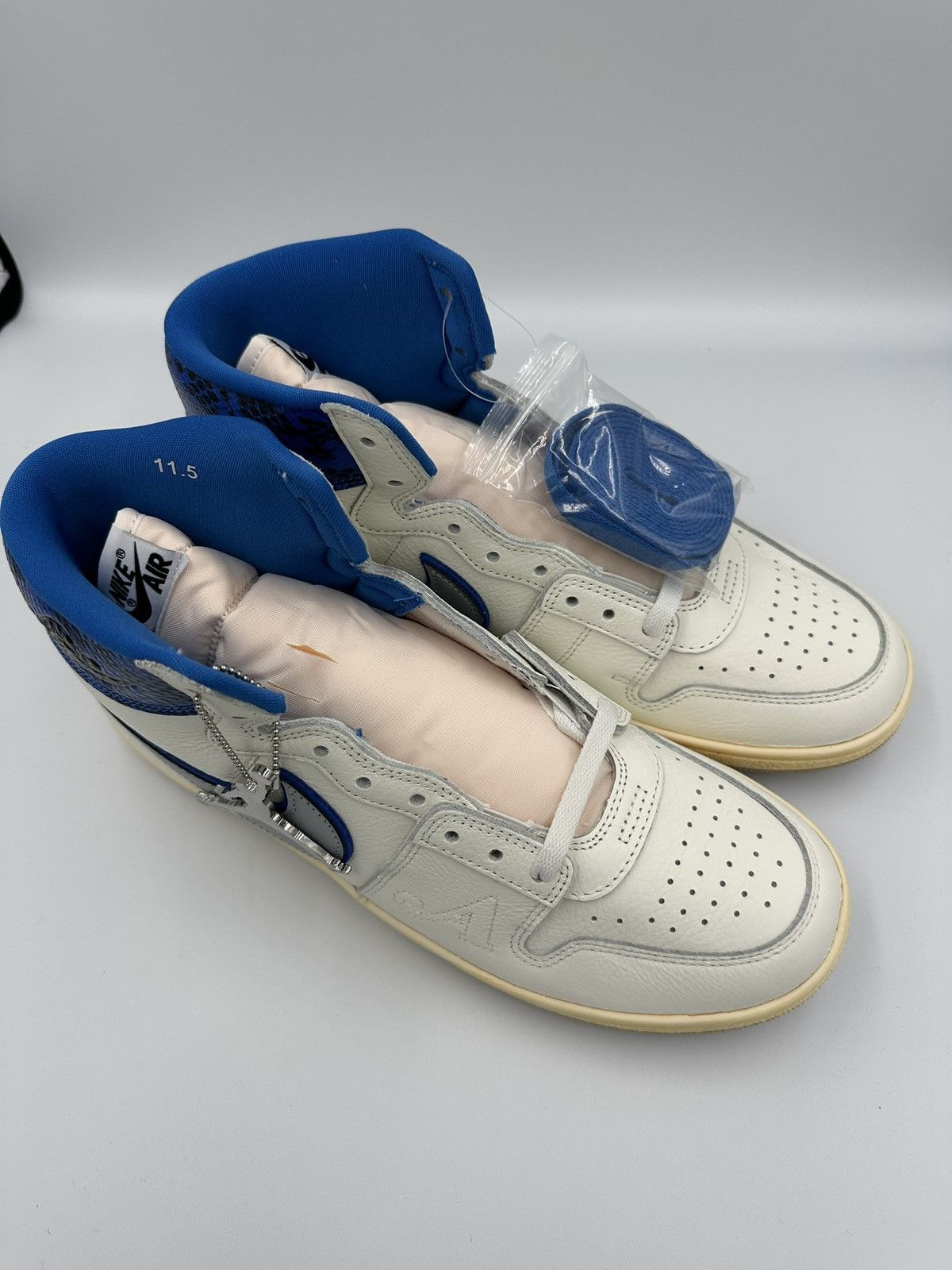 Jordan 1 x Awake