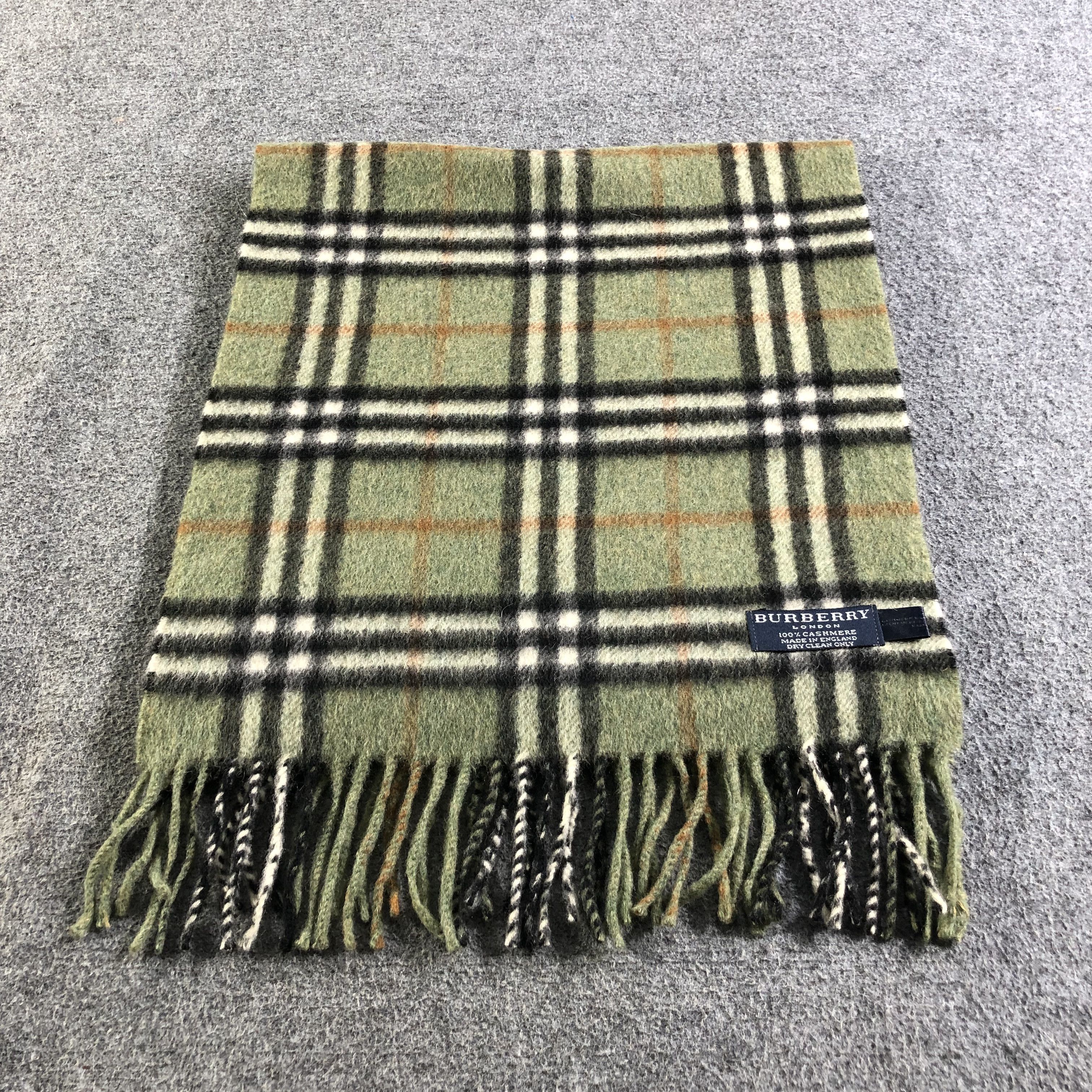 Burberry Burberrys Nova Check Cashmere Scarf Muffler Neckwear V2522 Size ONE SIZE - 2 Thumbnail