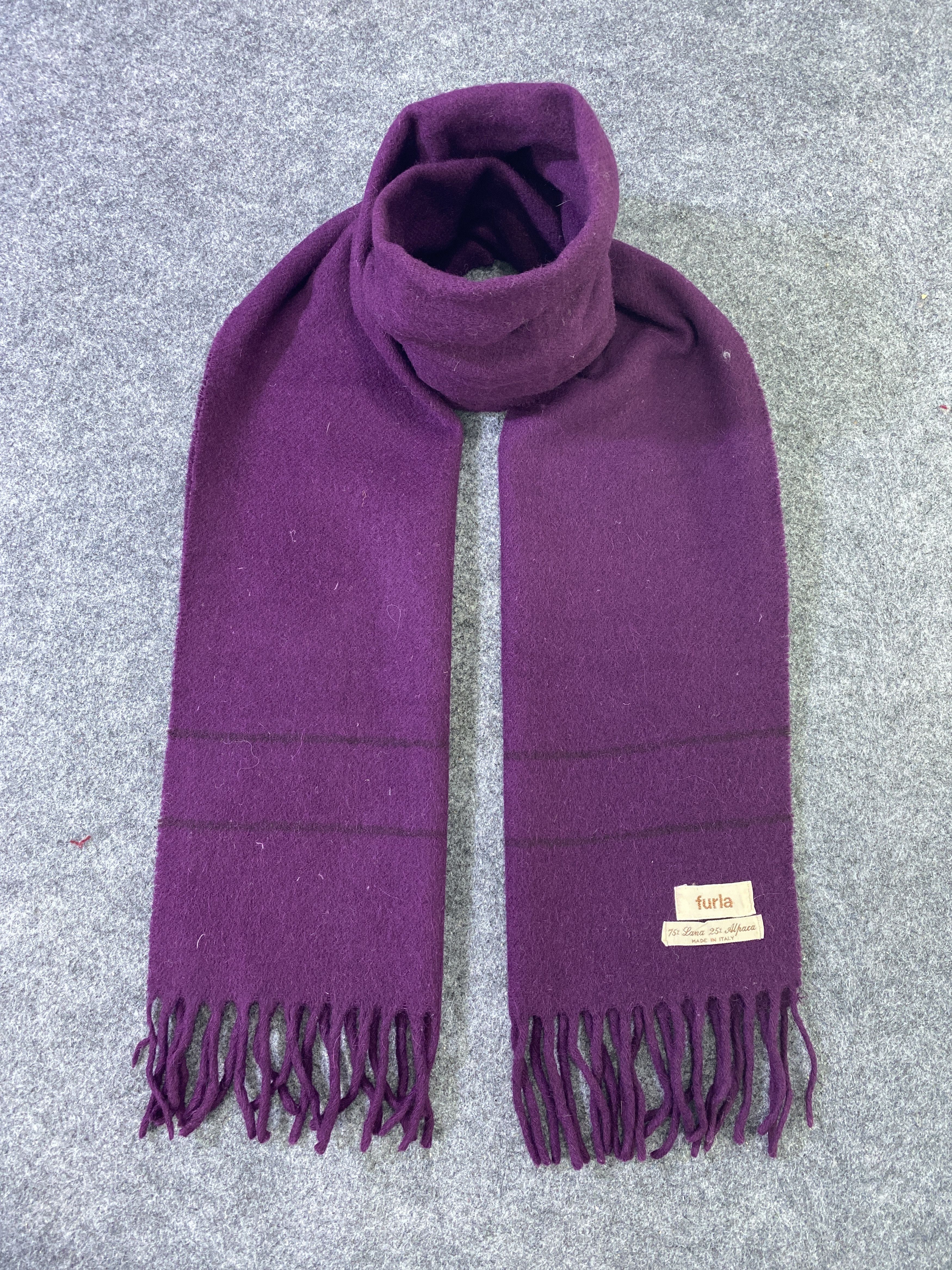 Furla Scarf / Muffler / Neckwear -T834