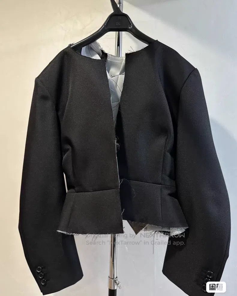 Comme des Garcons Comme Des Garcons Black Pleated Short Jacket Size S / US 4 / IT 40 - 5 Thumbnail
