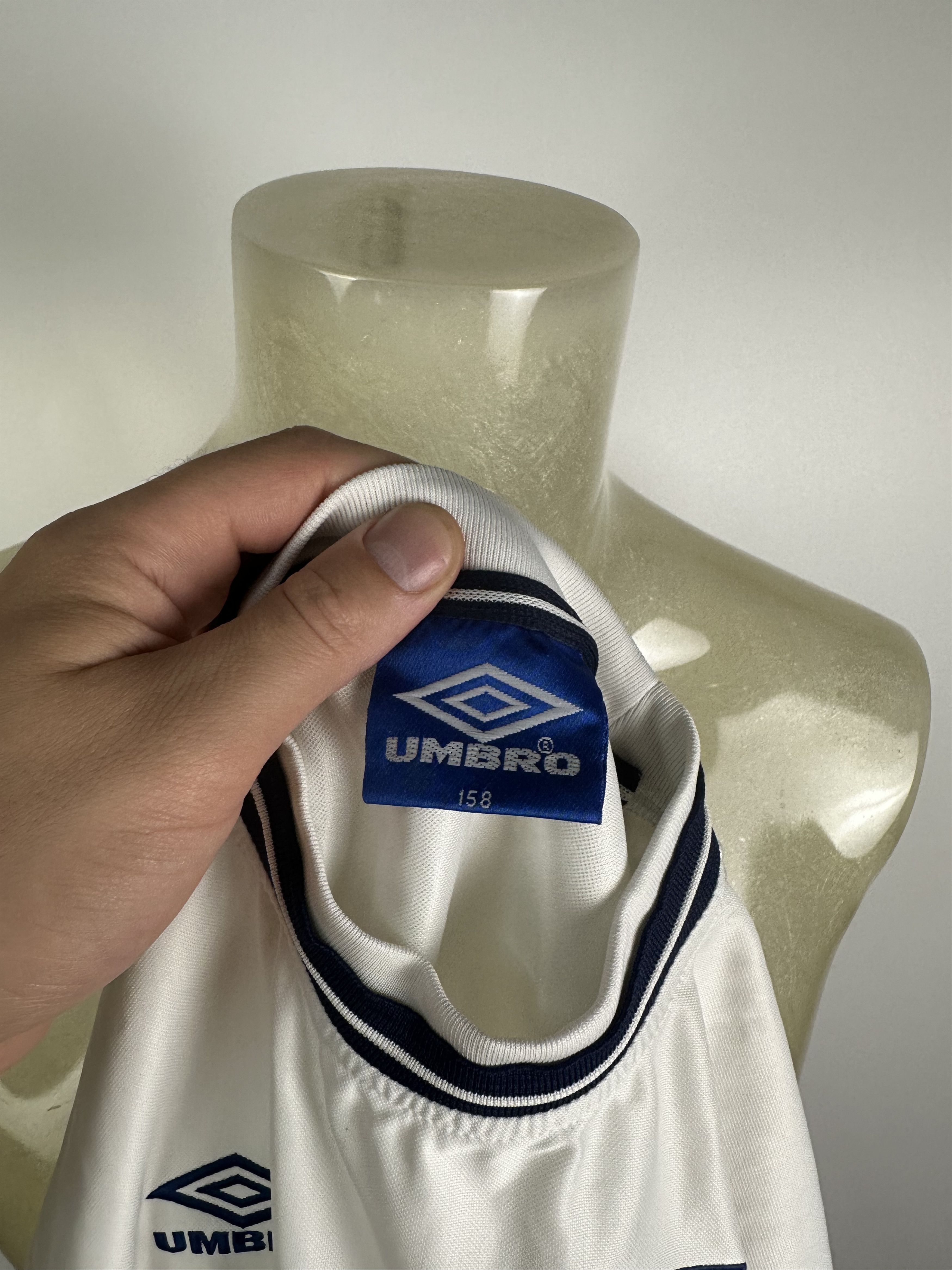 Umbro × Vintage ENGLAND 1999 00 FOOTBALL SHIRT SOCCER JERSEY UMBRO sz YOUTH Size US XS / EU 42 / 0 - 10 Thumbnail