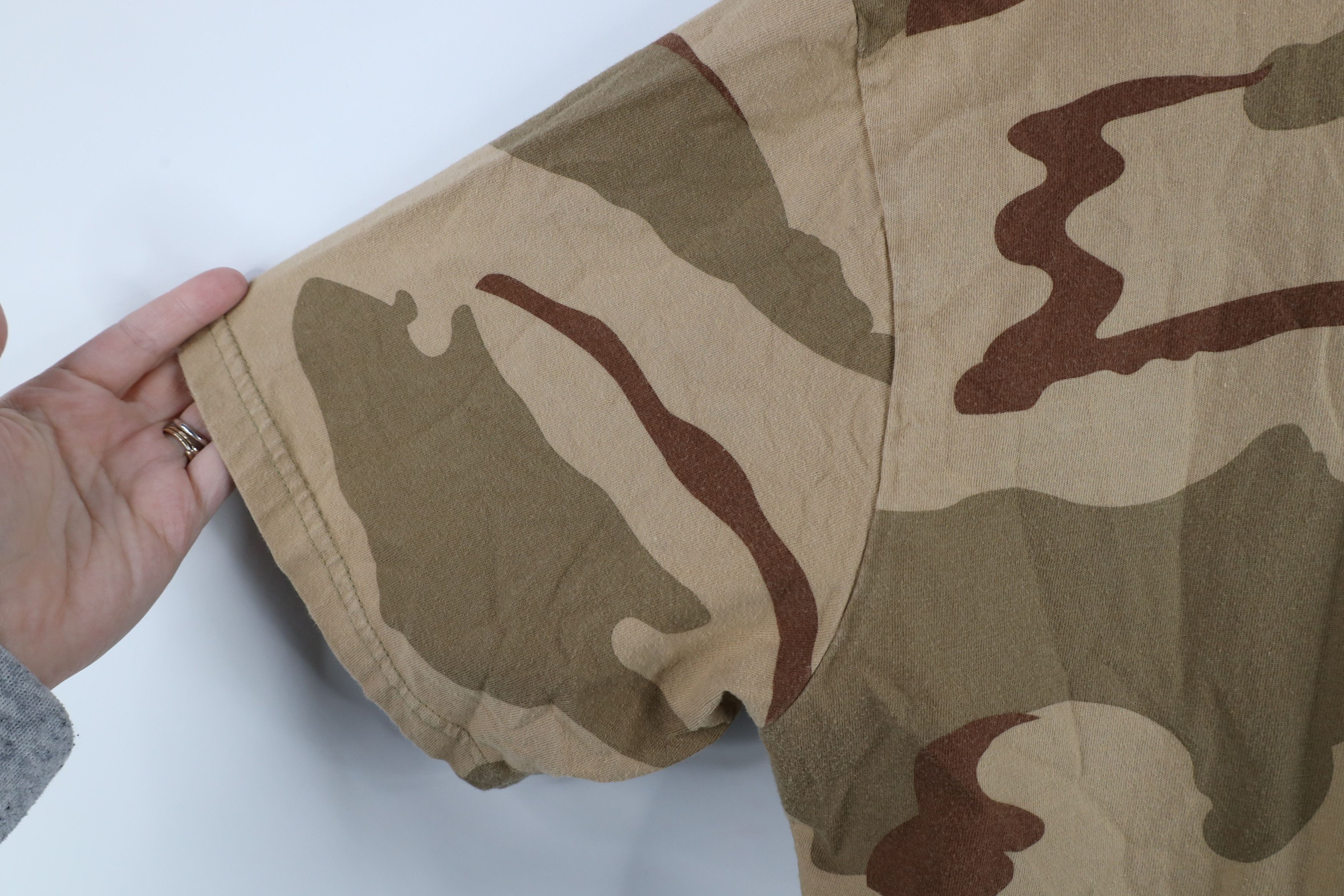 Vintage Vintage Y2K Streetwear Camouflage Short Sleeve T-Shirt Size US XXL / EU 58 / 5 - 5 Thumbnail