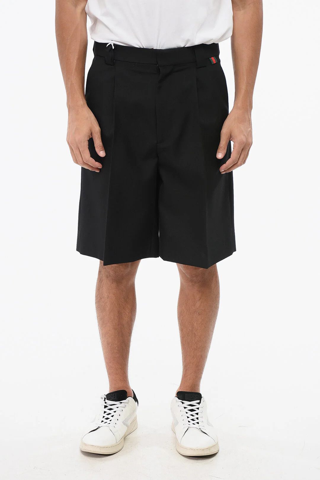 Gucci og1mm0426 Wool-Blend Short in Black Size US 32 / EU 48 - 1 Thumbnail