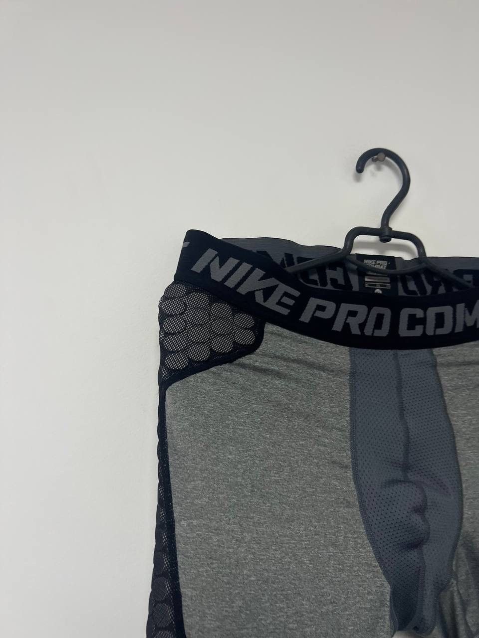 Nike Nike Pro Combat Rugby Shorts NFL Padded Athletic Mens sz XL Size US 44 / EU 60 - 6 Thumbnail