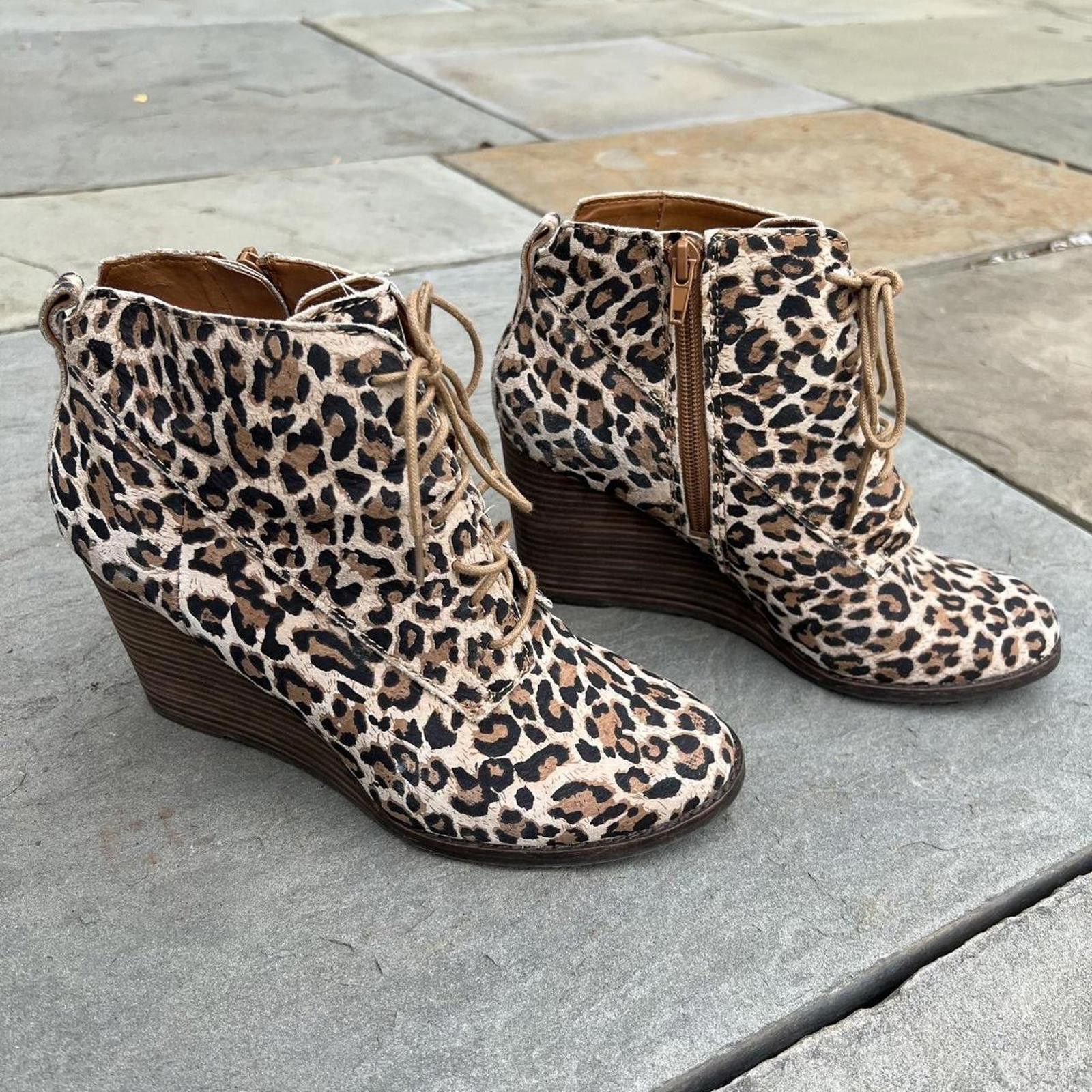 Lucky Brand Leopard Lace Up Wedge Heel Ankle Boots Size US 8 / IT 38 - 1 Thumbnail