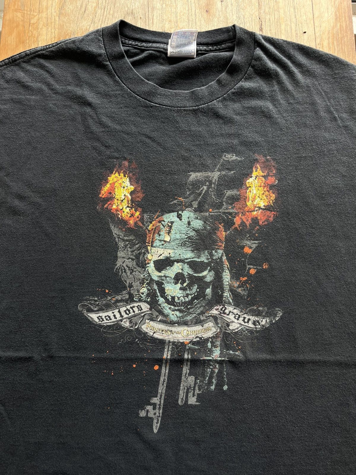 Vintage PIRATES OF THE CARIBBEAN Film Movie Tshirt