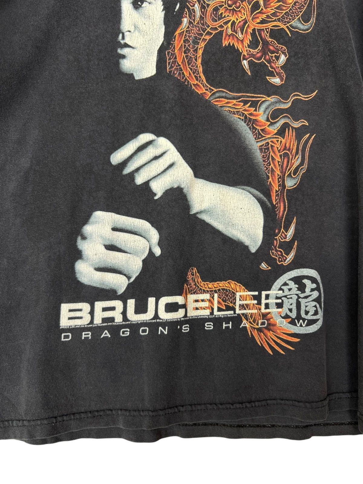 Vintage Vintage Bruce Lee Dragon Movie Sunfaded Black Tees Size US L / EU 52-54 / 3 - 2 Thumbnail
