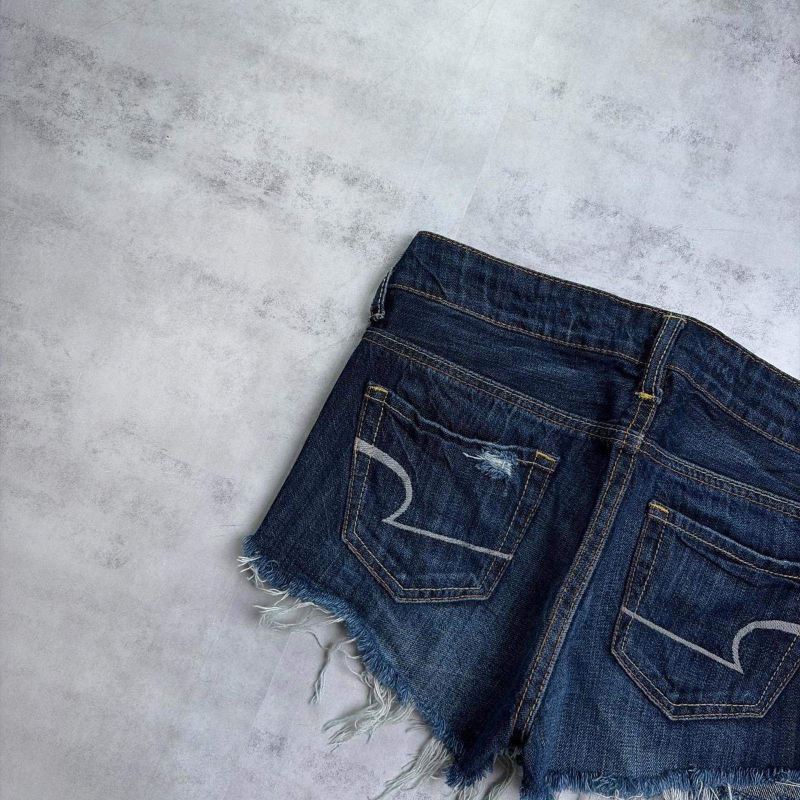 American Eagle Outfitters Y2K Dark Wash American Eagle Grunge Distressed Mini Shorts Size 30" / US 8 / IT 44 - 3 Thumbnail