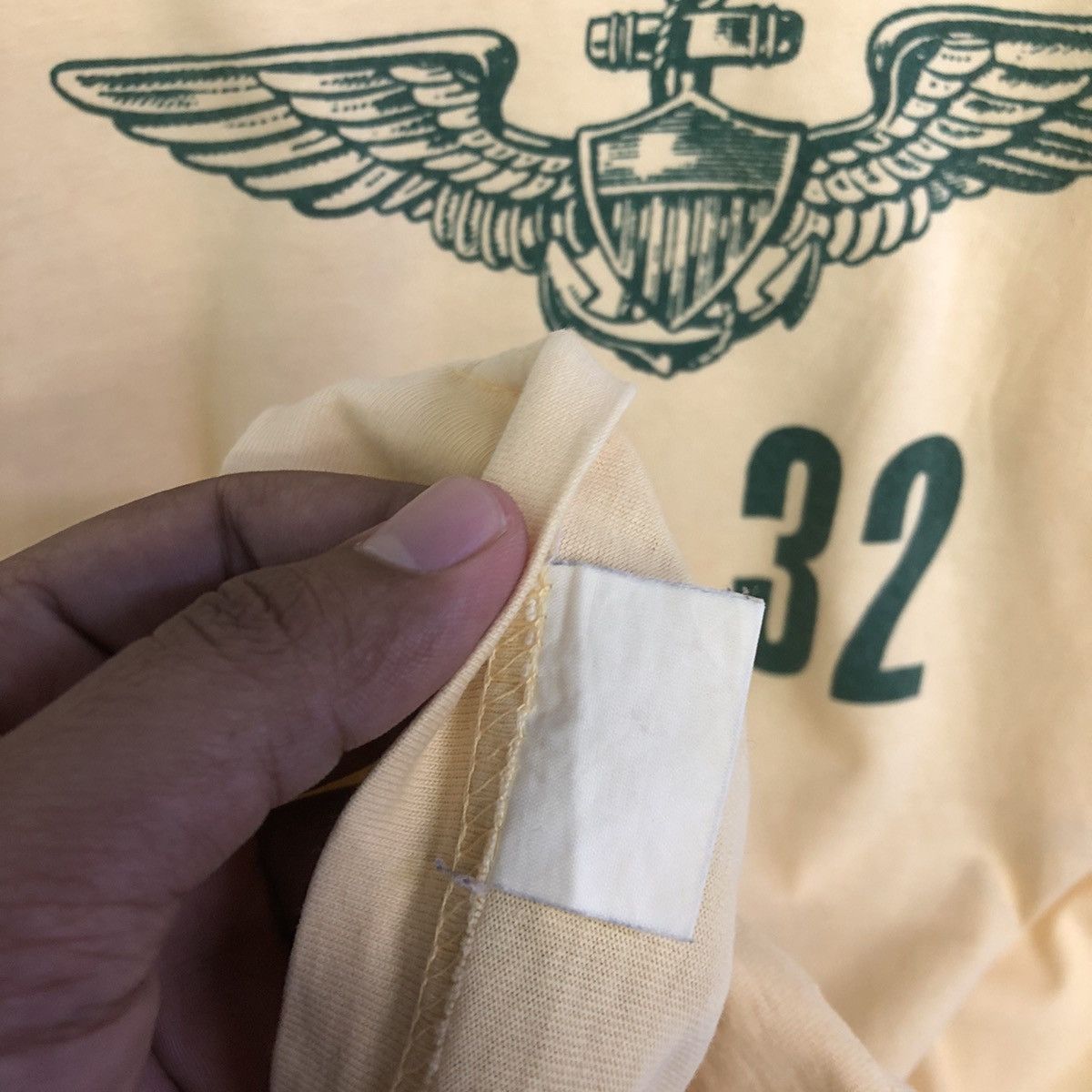 Buzz Rickson's Buzz Rickson U.S. Navy VF-32 Ringer Backhitt Tshirt Size US S / EU 44-46 / 1 - 12 Thumbnail